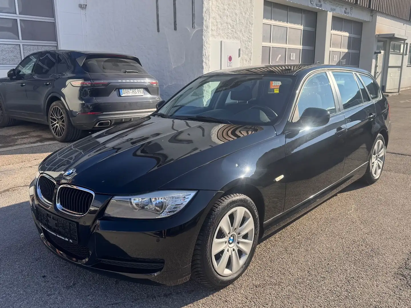 BMW 316 d Touring Edition Lifestyle Schwarz - 1