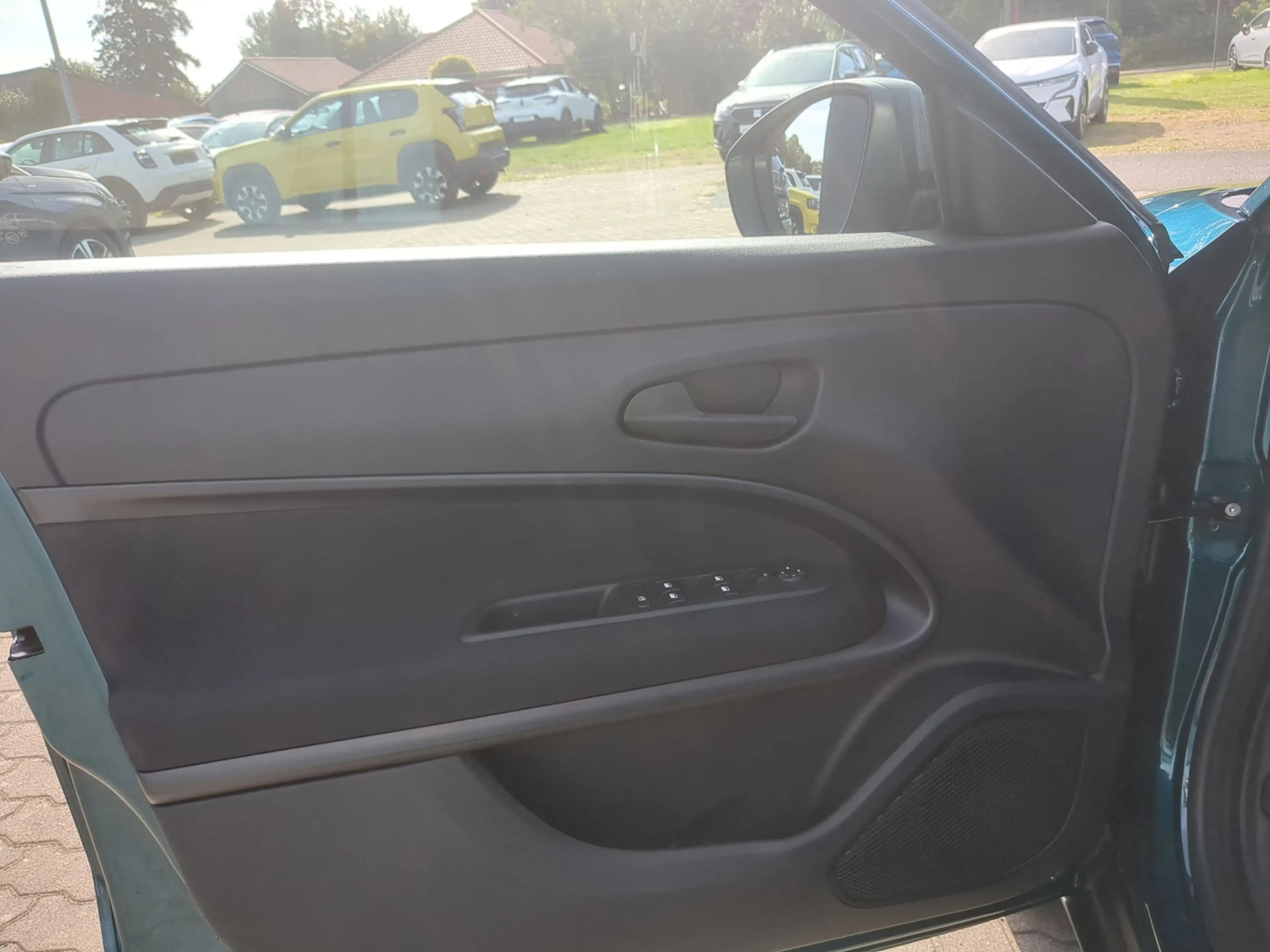 Fiat 600 Full-Hybrid 110 PS eDCT Automatik Pop SHZ — photo 13