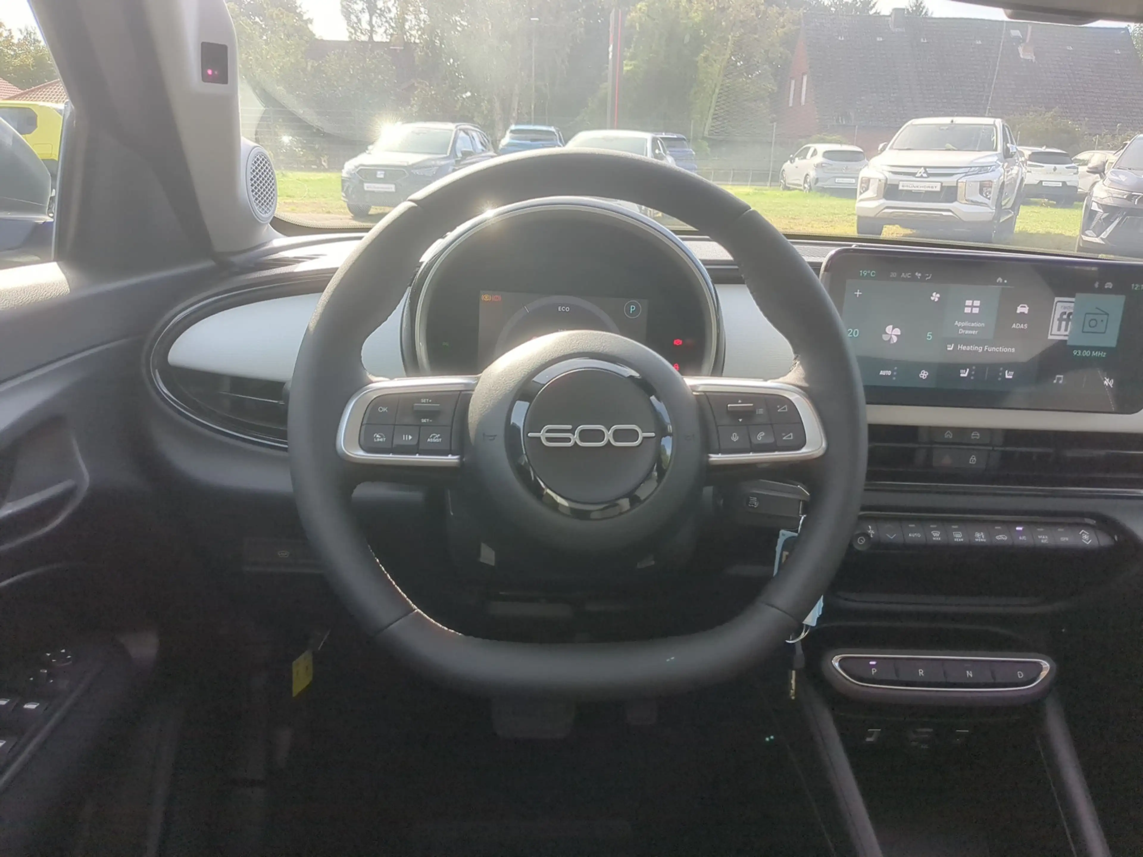 Fiat 600 Full-Hybrid 110 PS eDCT Automatik Pop SHZ — photo 7