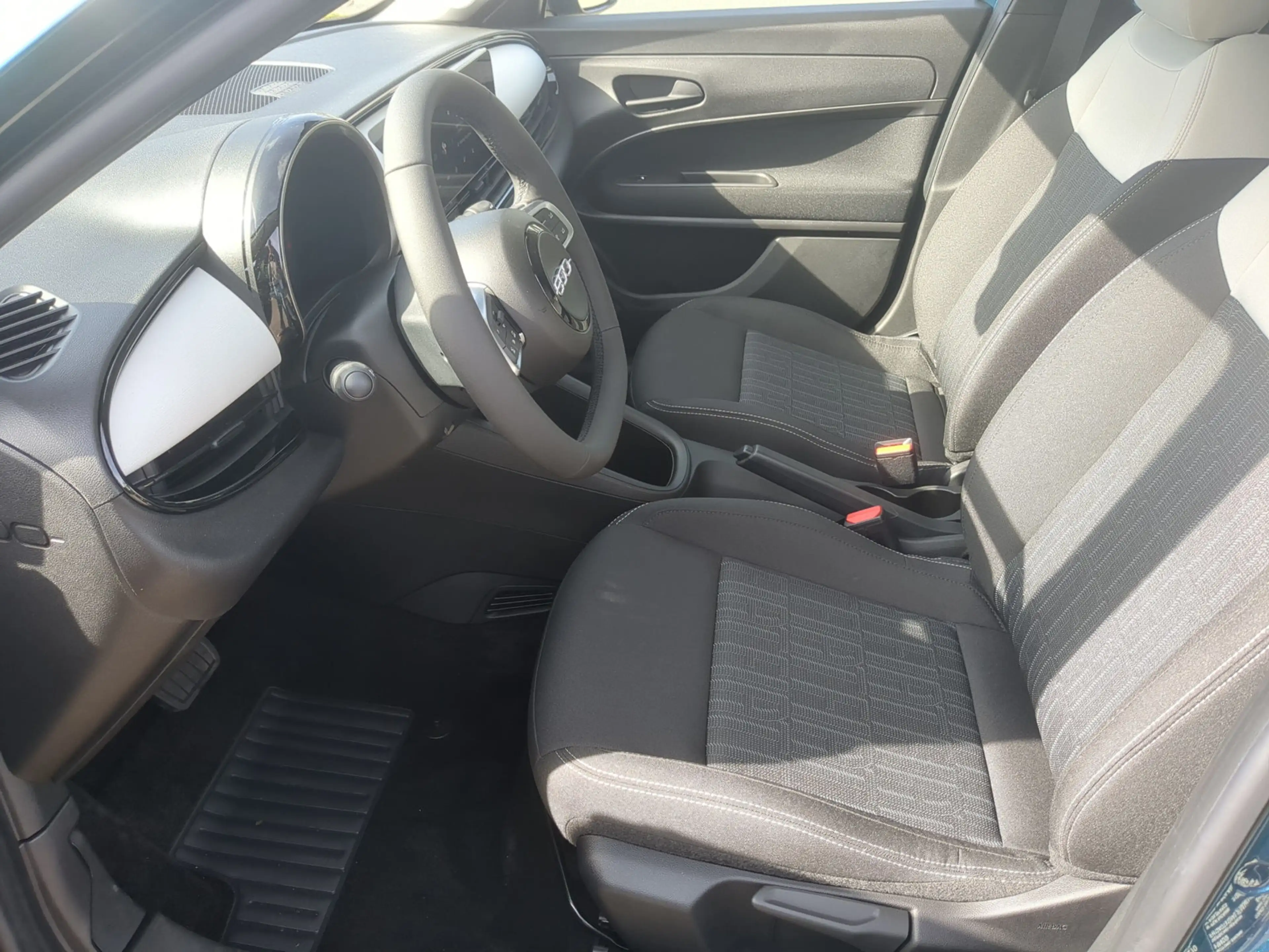 Fiat 600 Full-Hybrid 110 PS eDCT Automatik Pop SHZ — photo 5