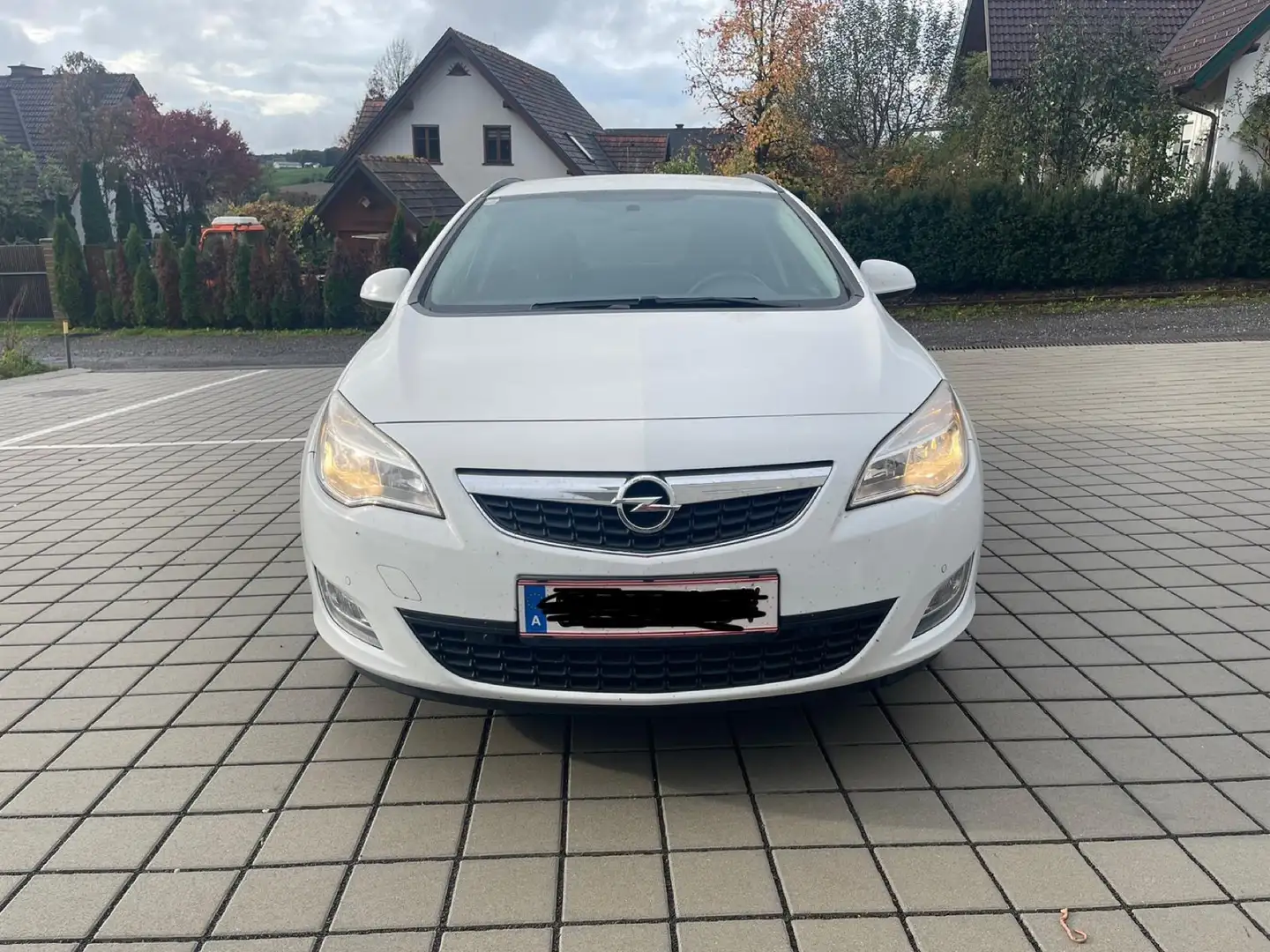 Opel Astra Sports Tourer Weiß - 2