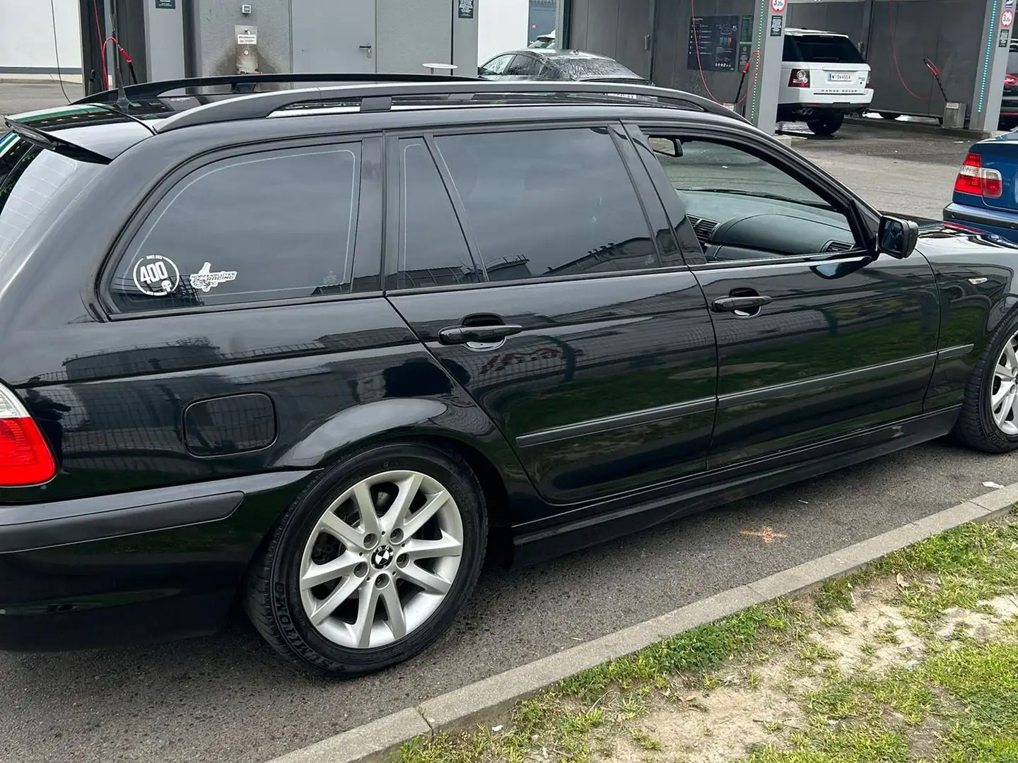 BMW 318 318d touring Schwarz - 1