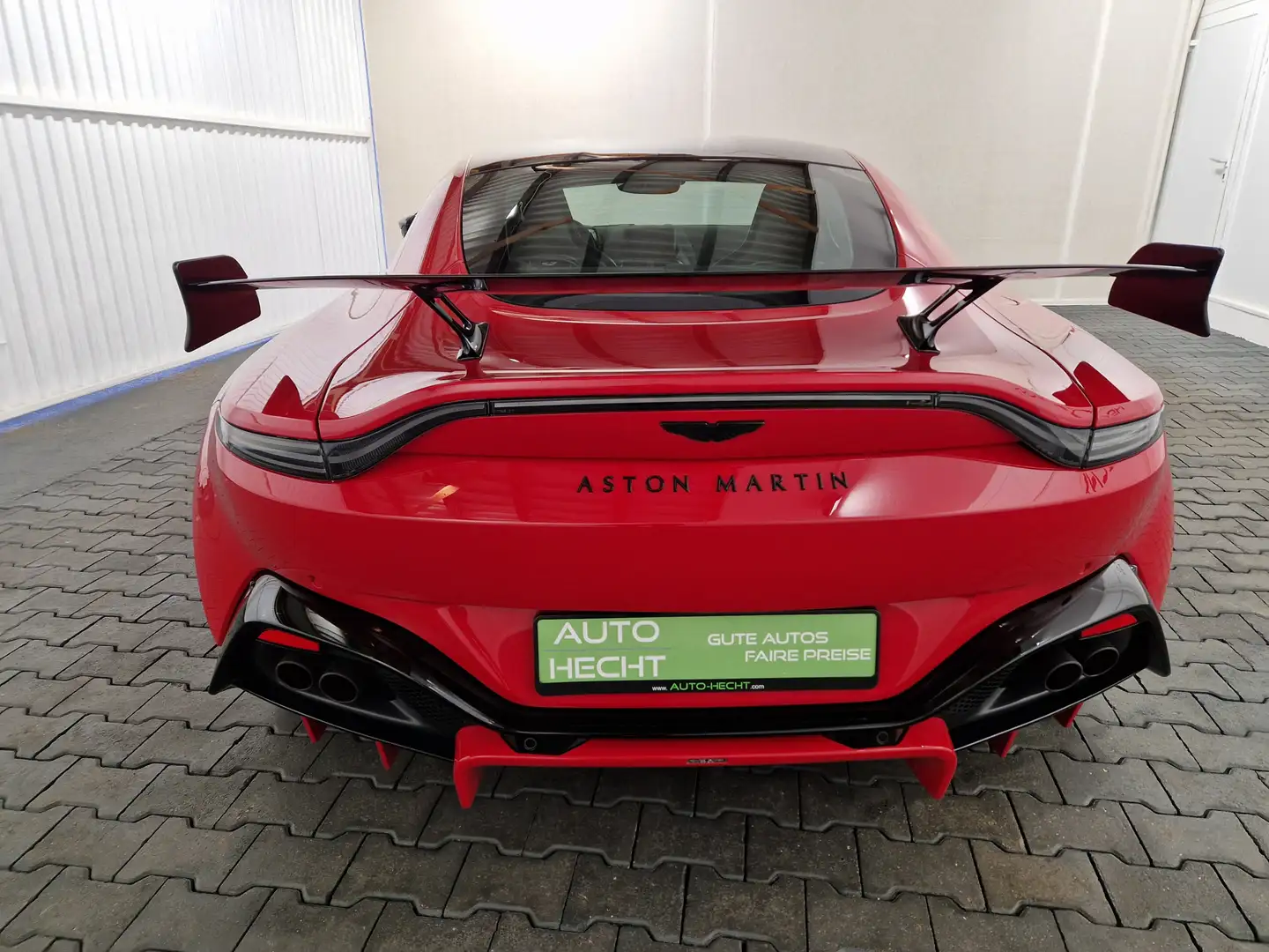 Aston Martin V8 F1 Carbon Performance Sitze Rot - 2