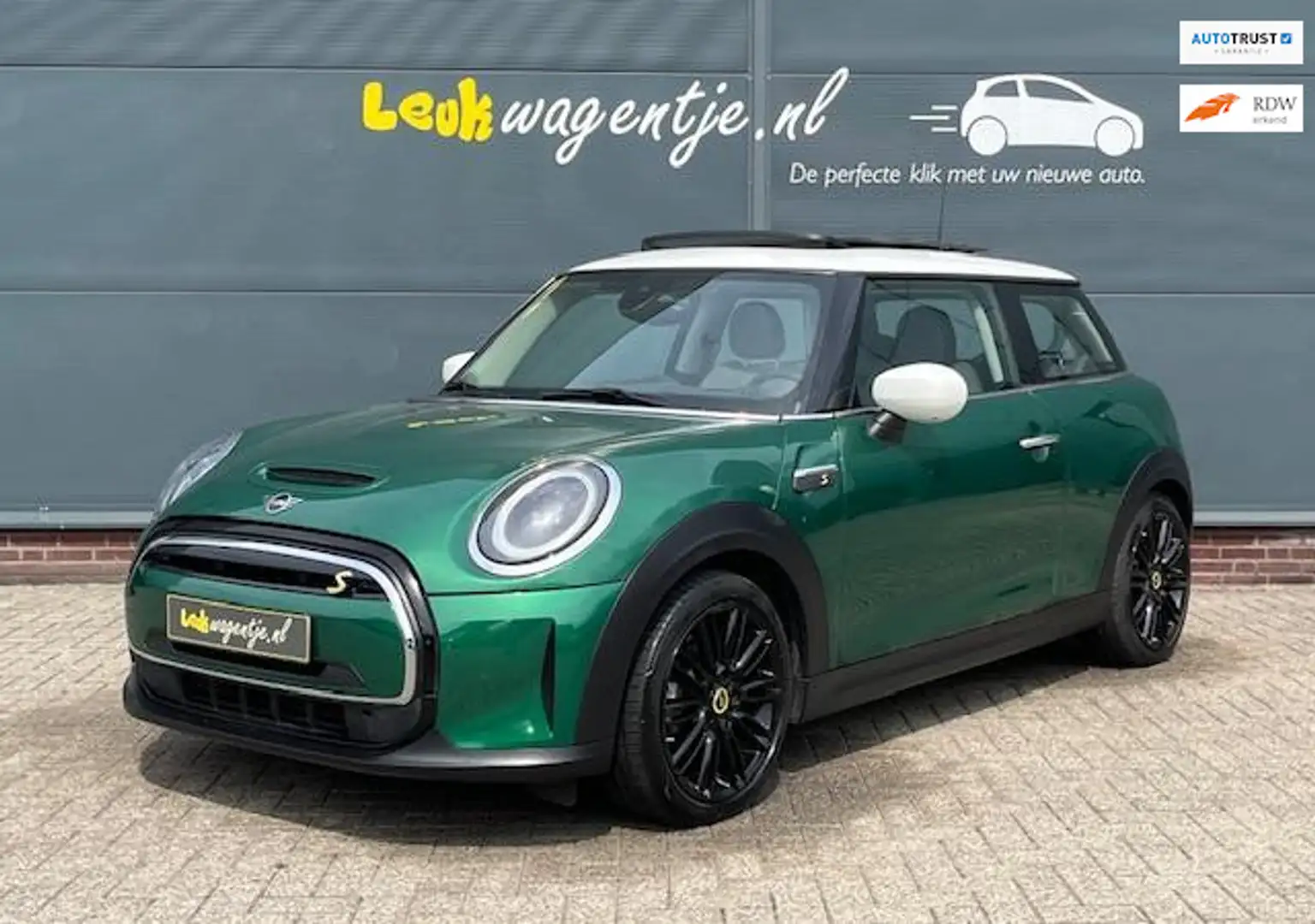 MINI Cooper SE Mini Electric 33 kWh *schuifdak *carplay *ecc Groen - 1