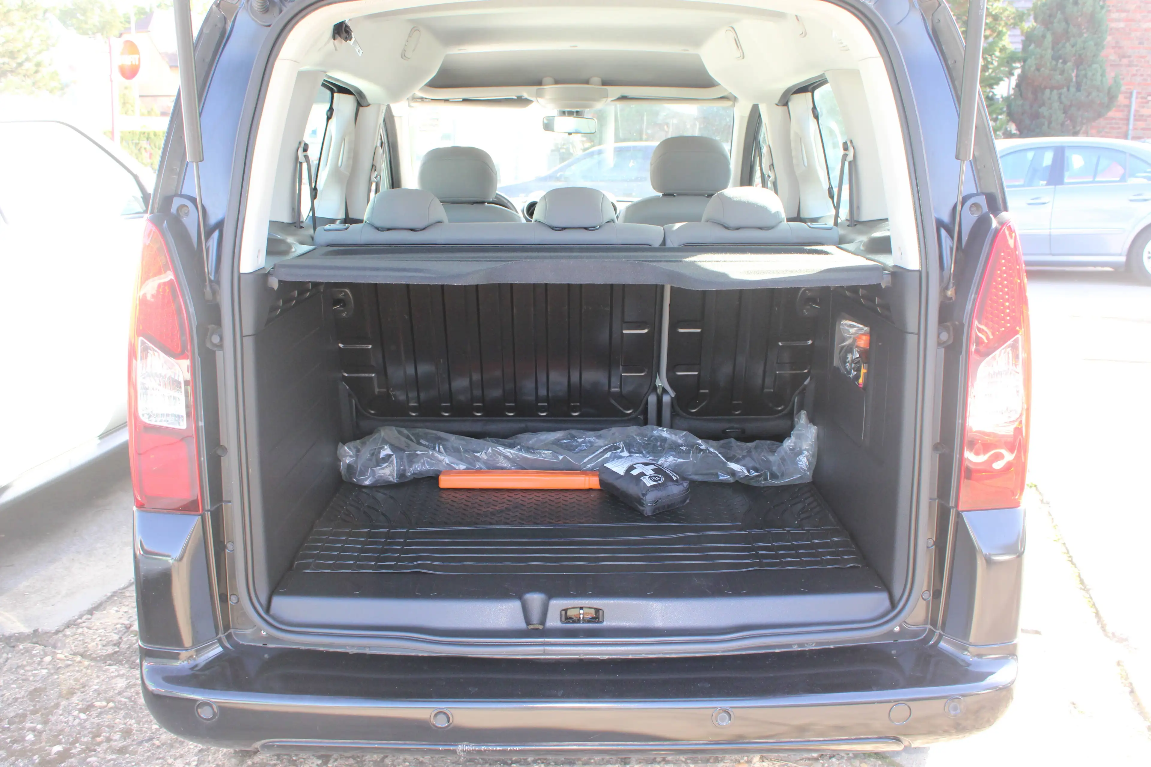 Citroen Berlingo Selection*Klima*Allwetterreifen*PDC*HUneu* — photo 10