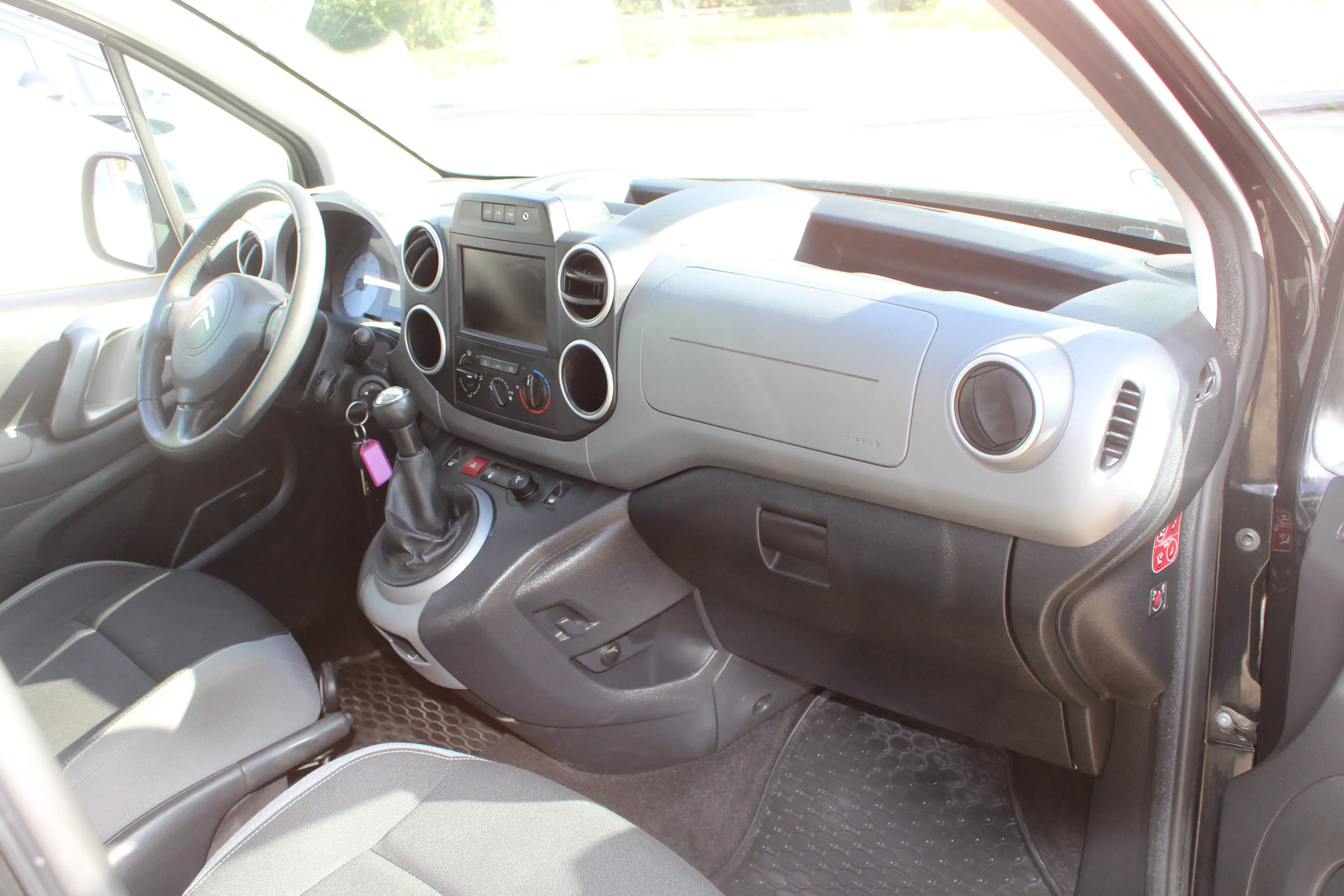 Citroen Berlingo Selection*Klima*Allwetterreifen*PDC*HUneu* — photo 14