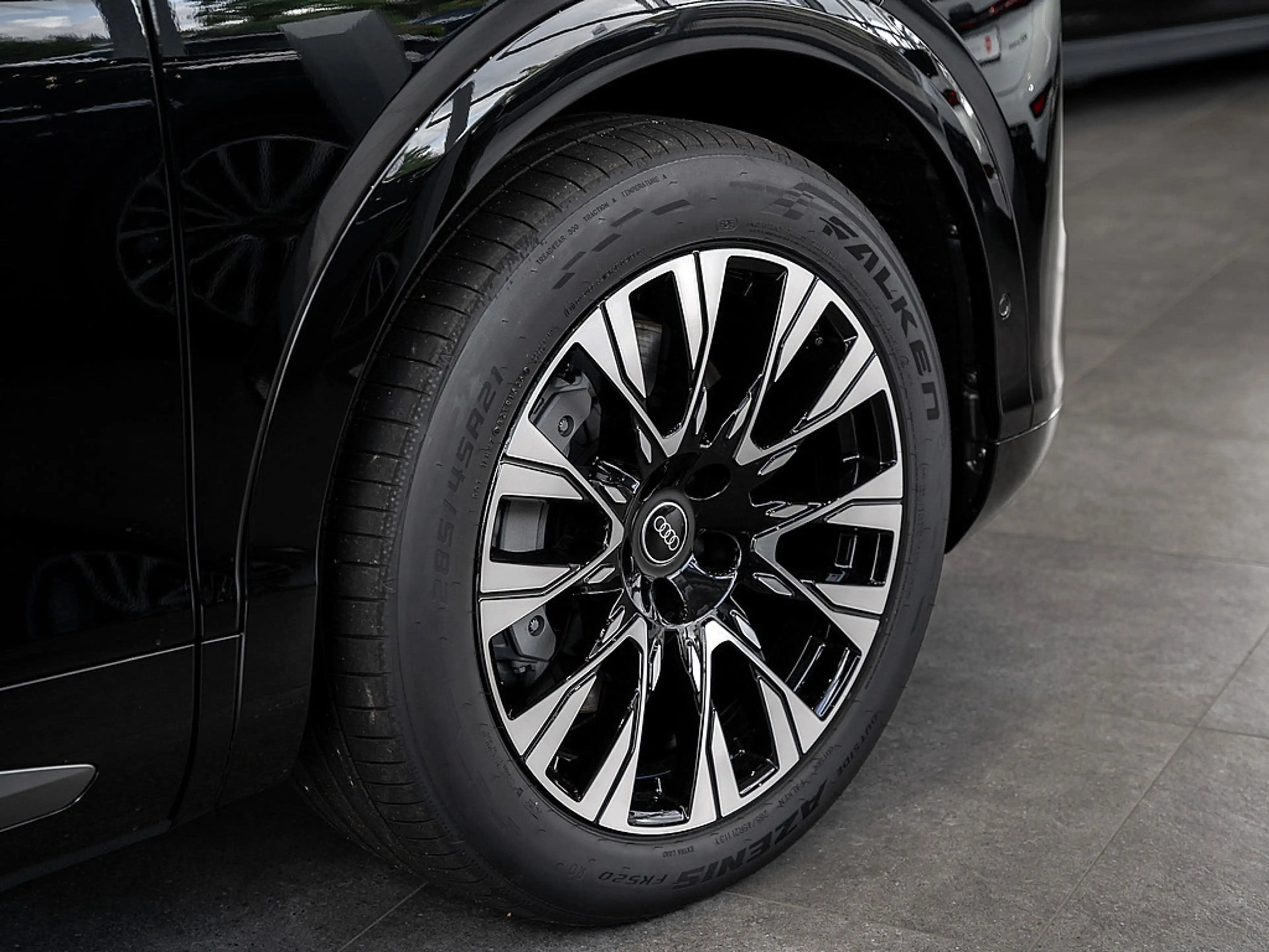 Audi Q7 TDI quattro tiptronic AHK PANO KAM STHZG — photo 5
