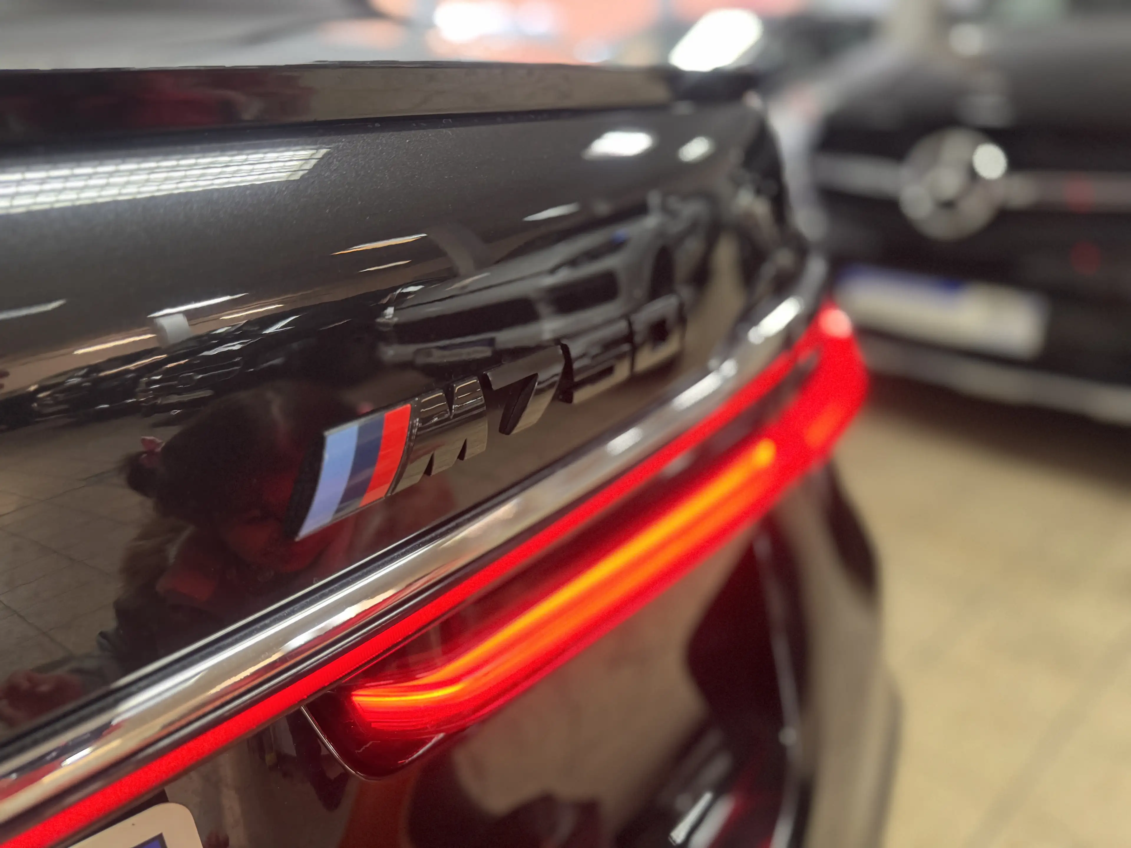 BMW 750 750i M xDrive*Laser*HUD*Individual Leder*Bowers&Wilkins*SoftClose*Sitzkühlung* — photo 9