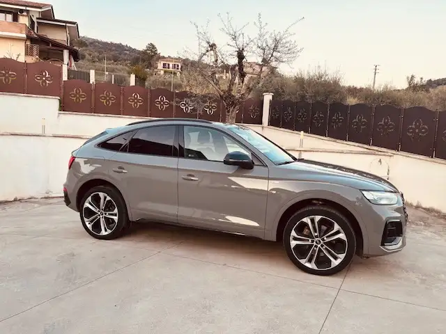 Audi Q5 SPORTBACK 40 TDI 204 CV S-LINE BLACK LINE QUATTRO