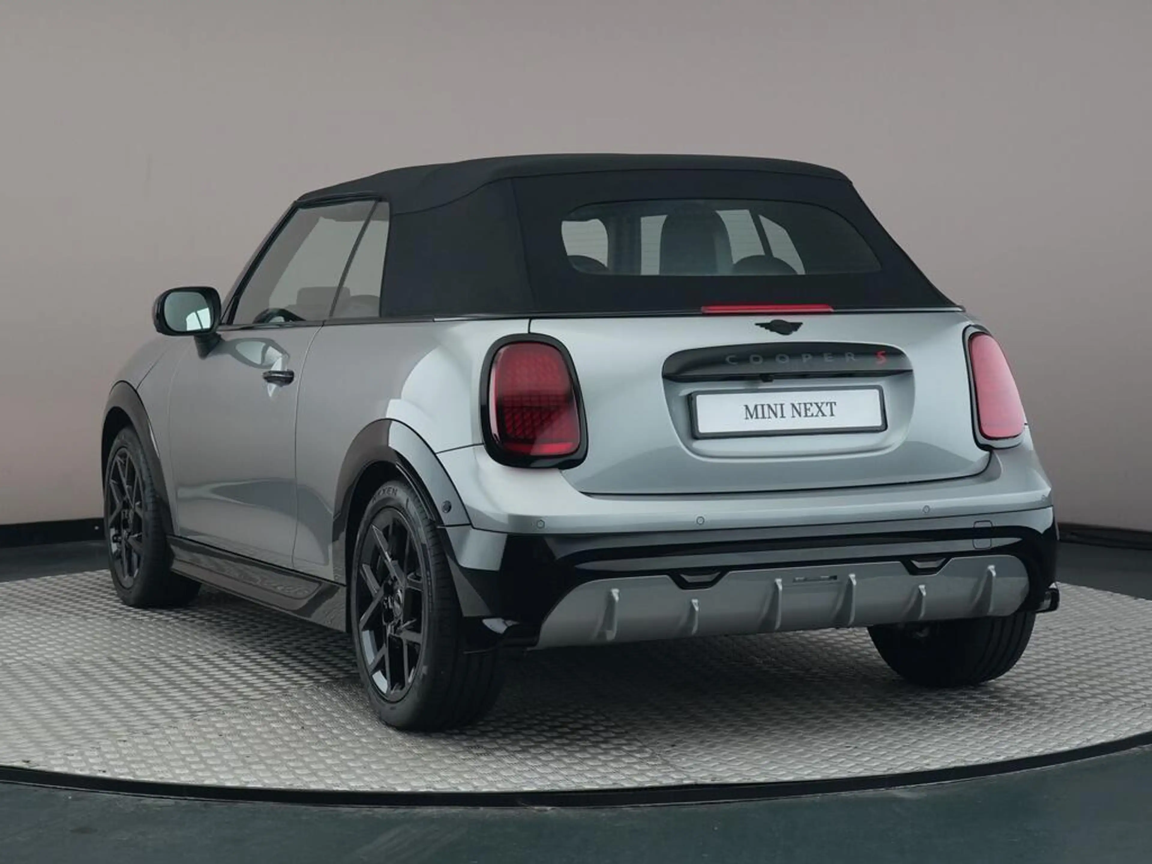 MINI Cooper S Cabrio 2.0 John Cooper Works L — photo 11