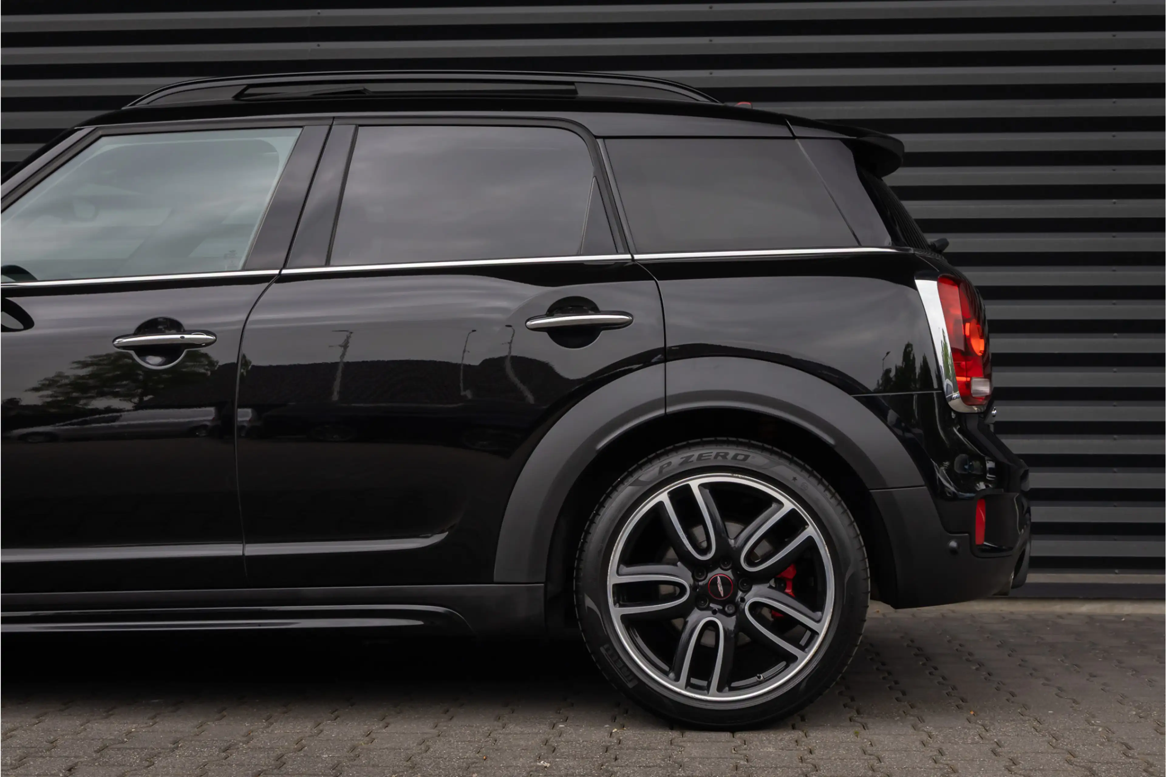 MINI John Cooper Works Countryman 2.0 ALL4 Chili — photo 31