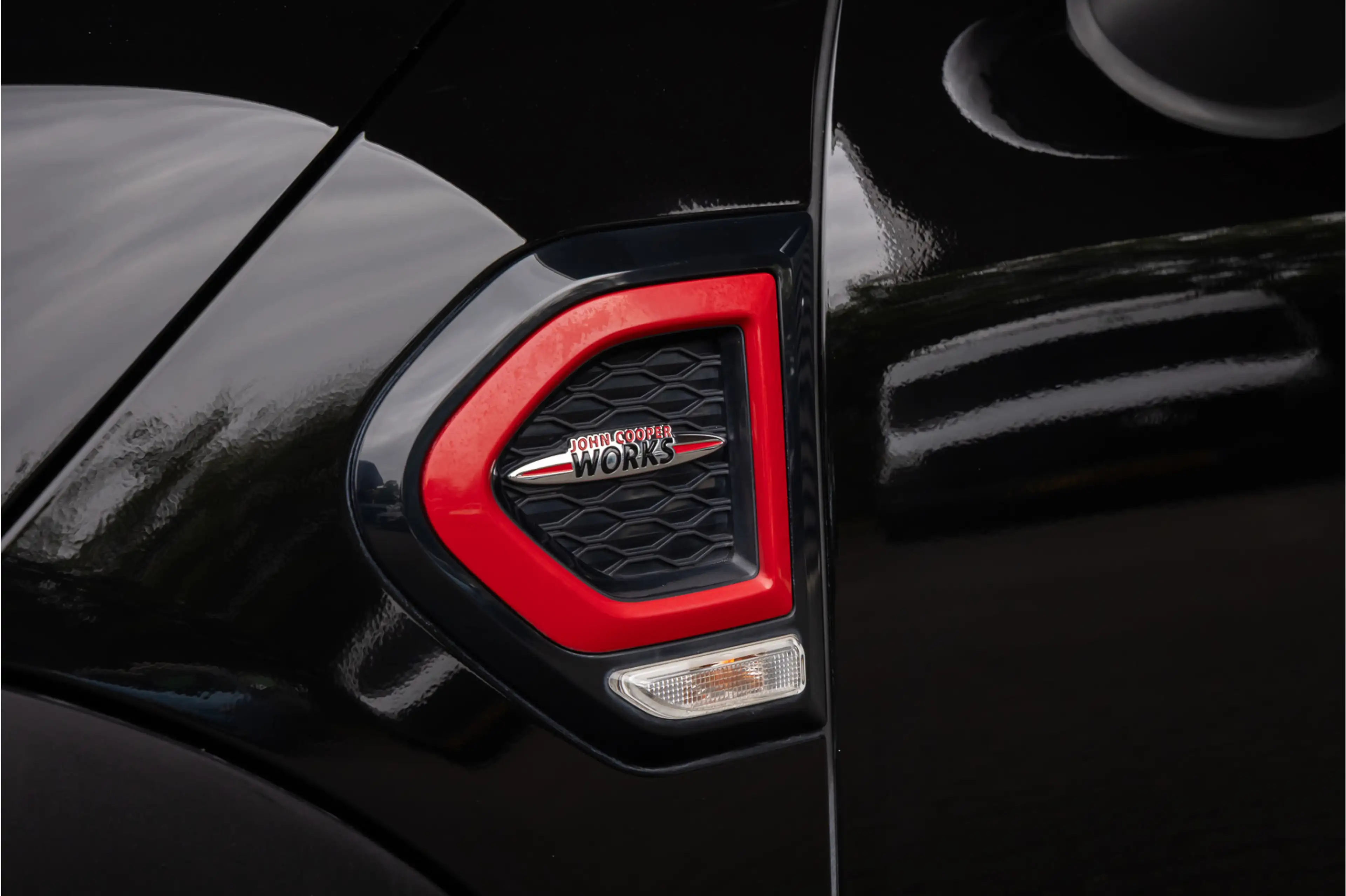 MINI John Cooper Works Countryman 2.0 ALL4 Chili — photo 27