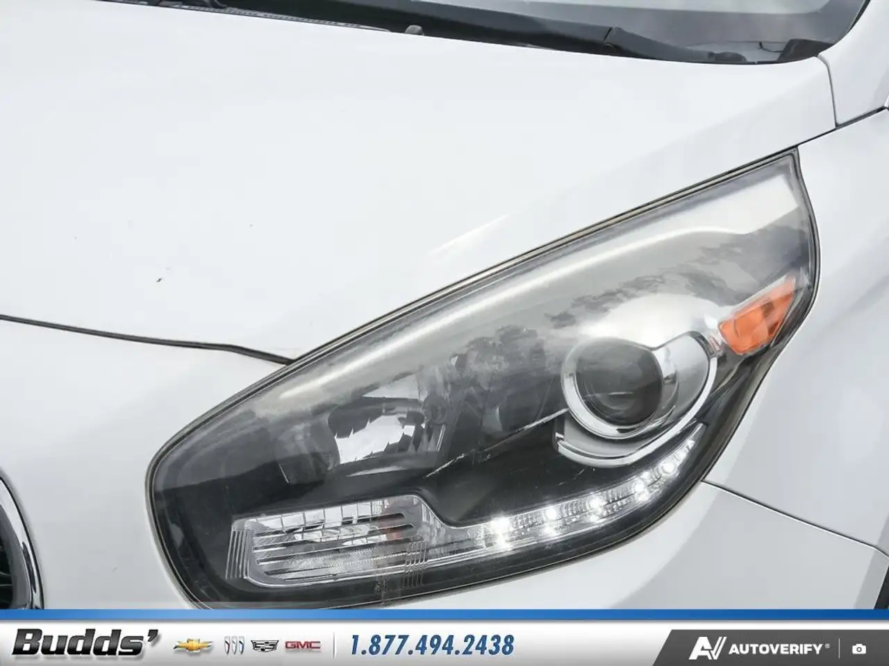 Kia Rondo снимка Kia Rondo