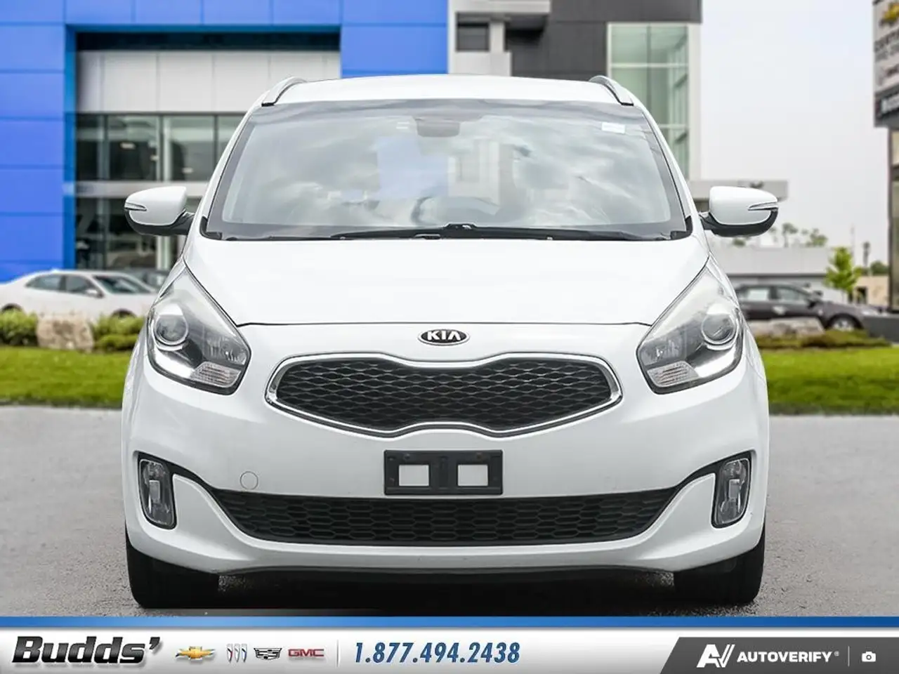 Kia Rondo снимка Kia Rondo