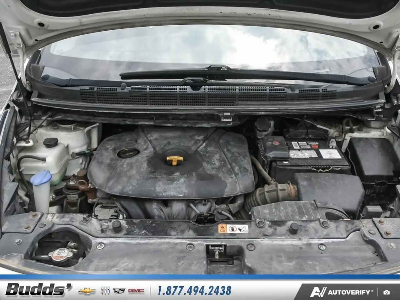 Kia Rondo снимка Kia Rondo