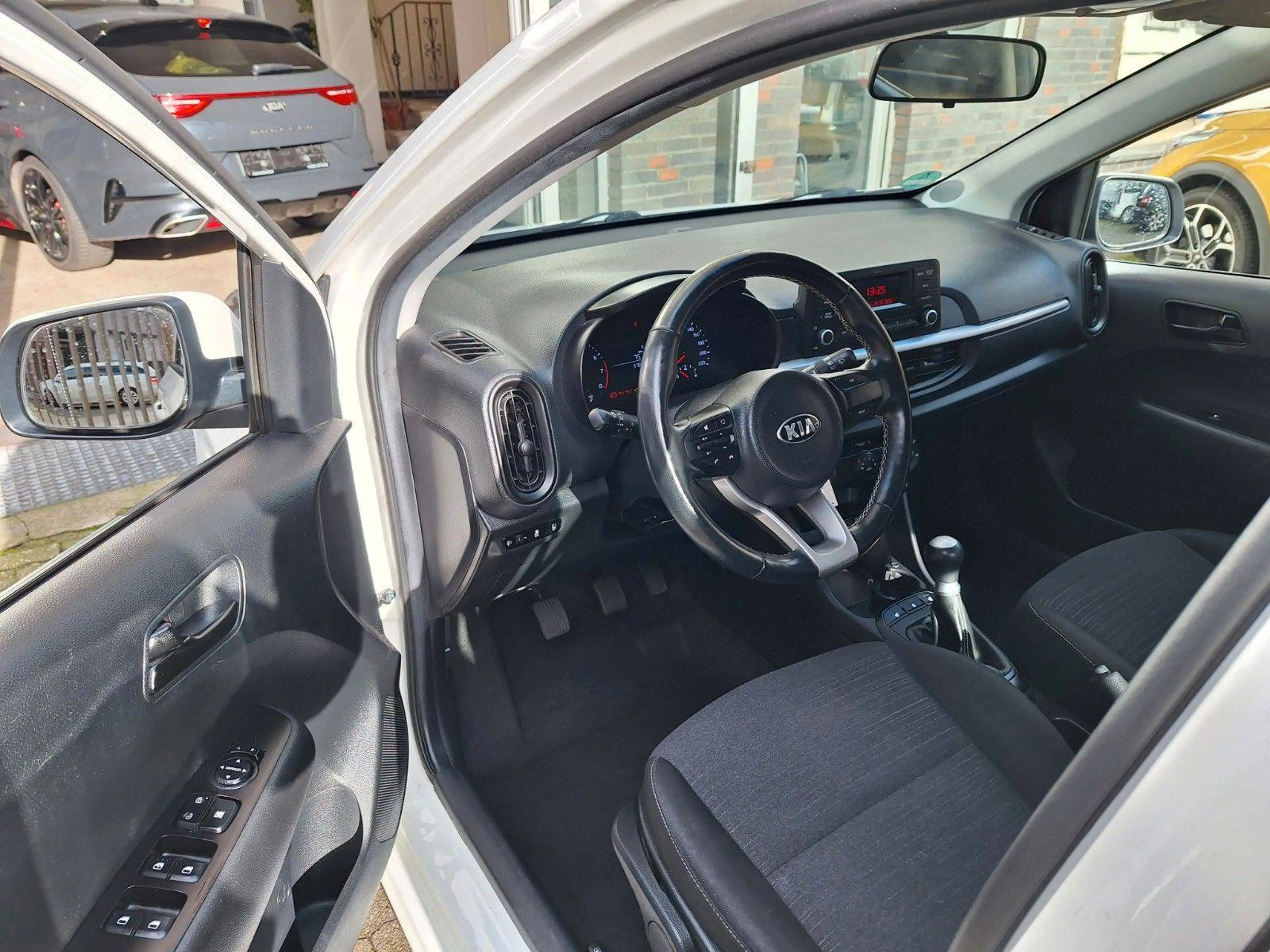 Kia Picanto Edition 1.Hand Lenk/Sitzheizung Scheckheft Garantie — photo 14