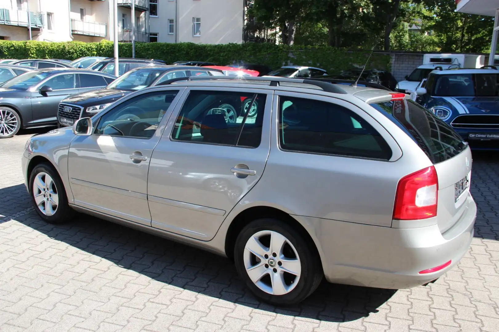 Skoda Octavia Combi Elegance Beige - 2