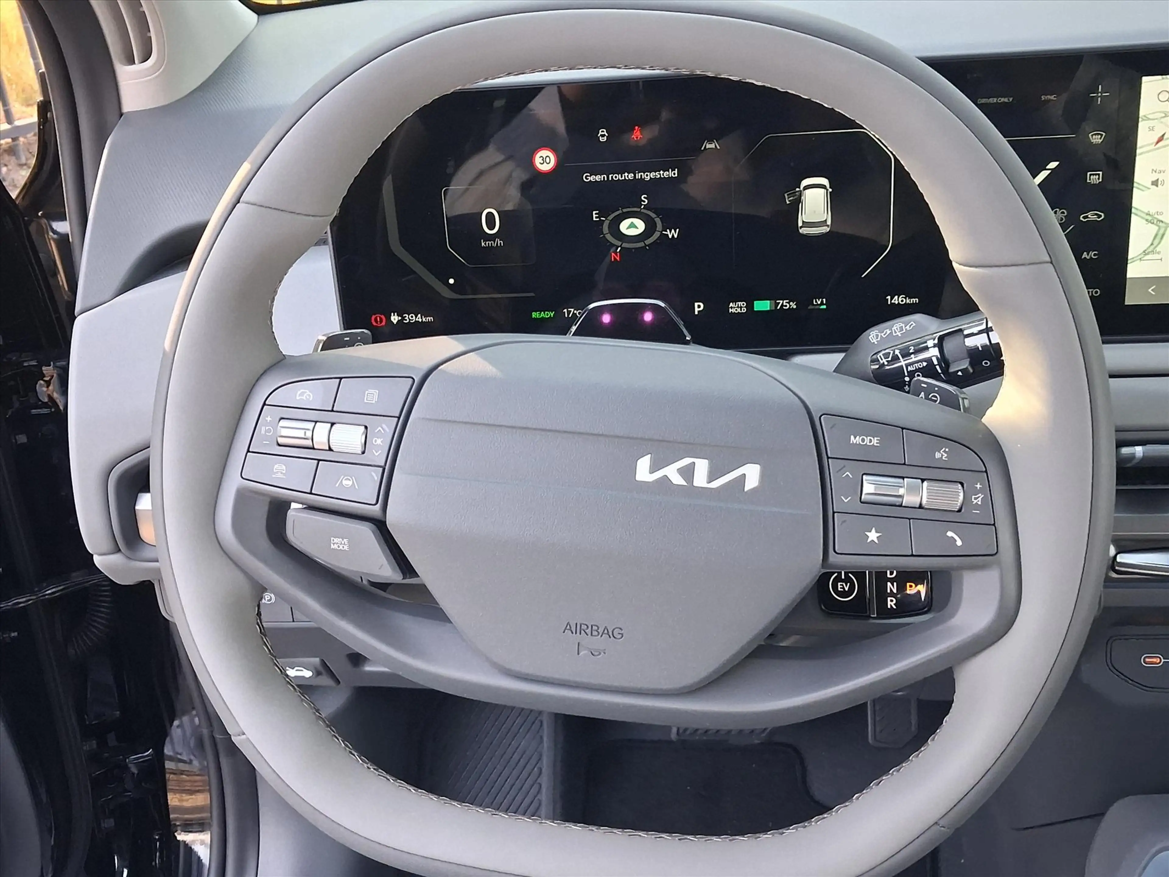 Kia EV3 81,4 kWh 204pk Air — photo 11