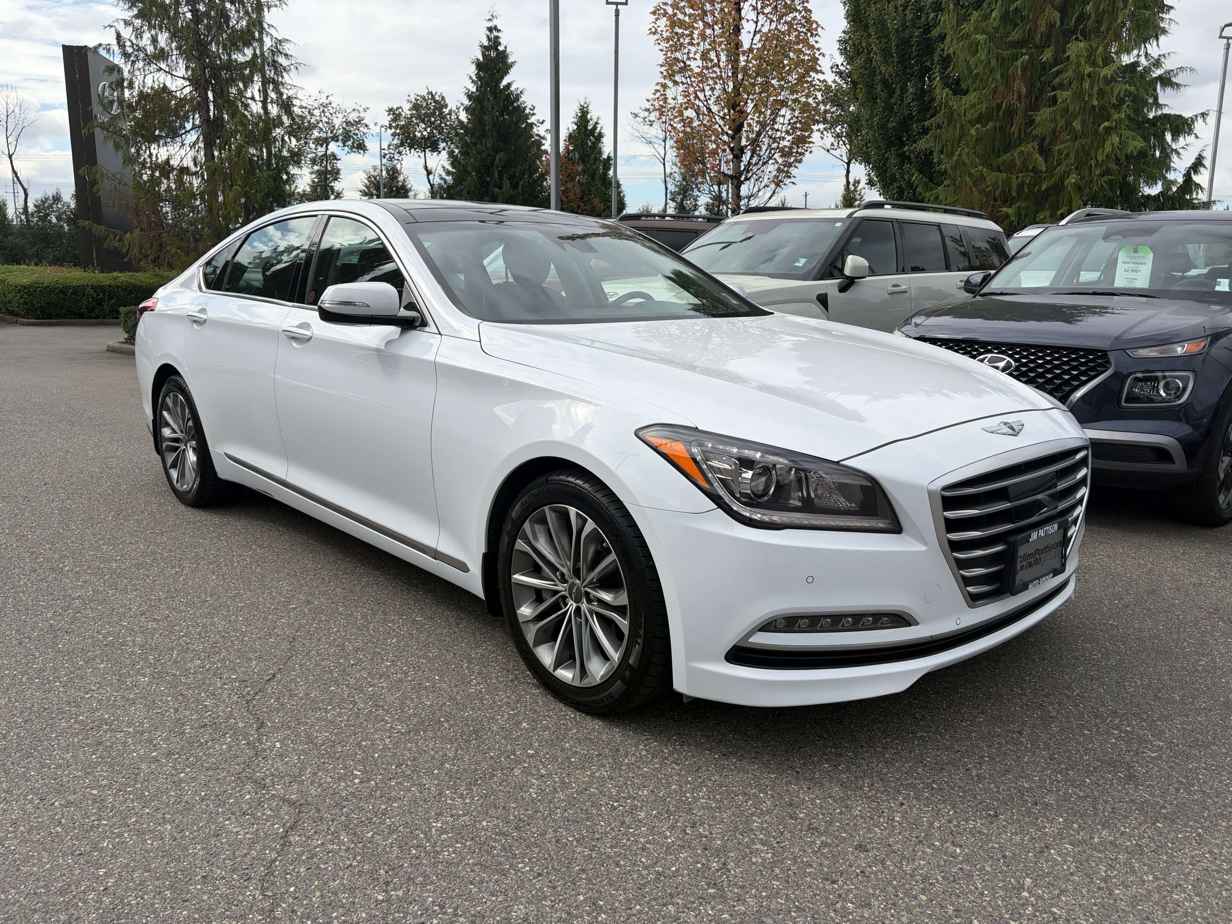 2015 Hyundai Genesis Technology, No Accident Local Low KM! — снимка 1