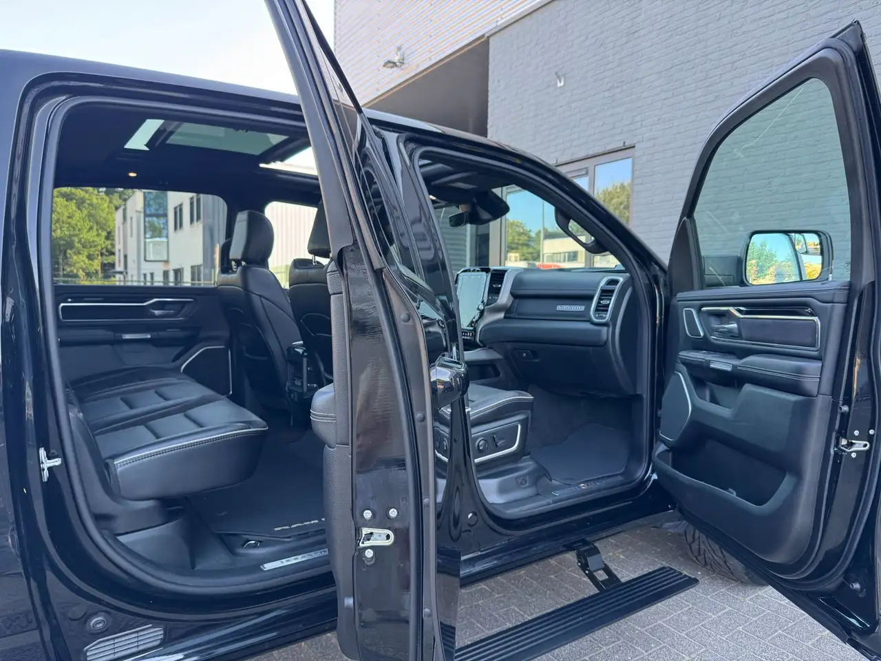 Dodge RAM 2023 — фото 14
