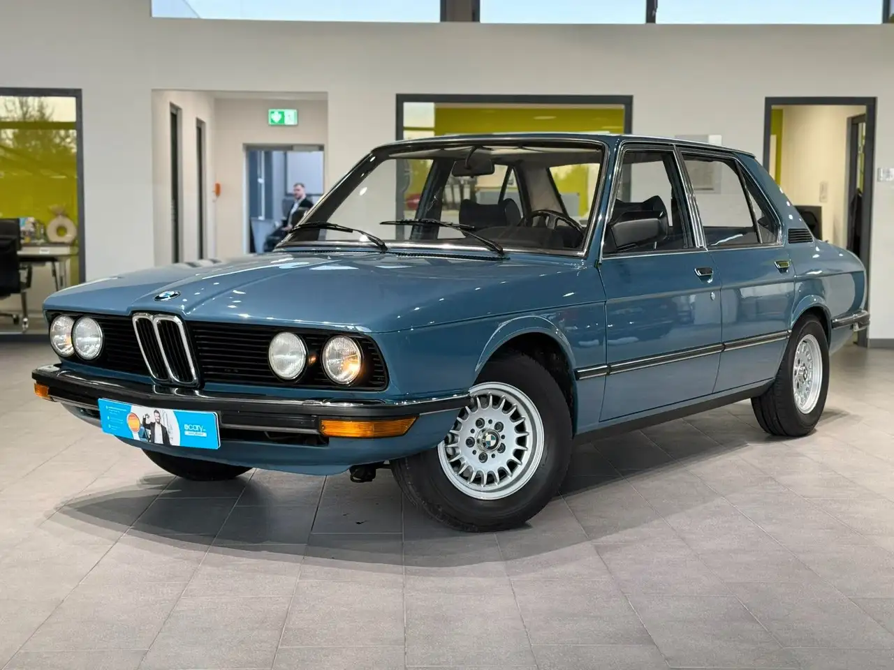 BMW 518