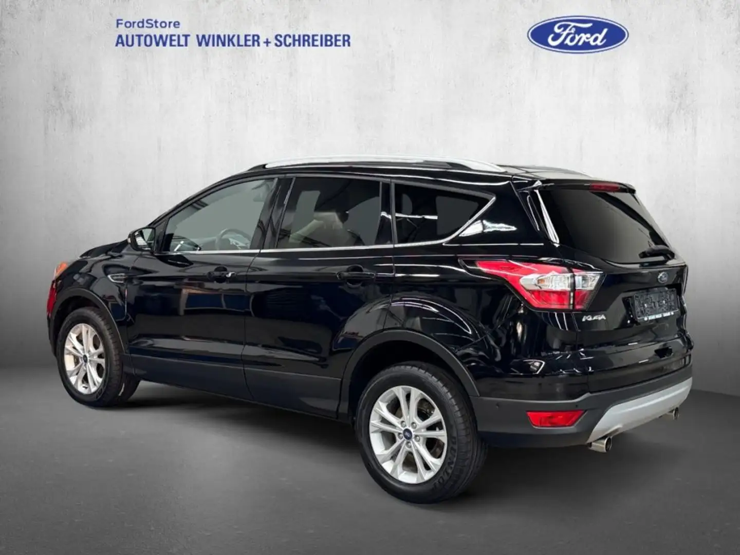 Ford Kuga 1.5 EcoBoost 2x4 Titanium Schwarz - 2