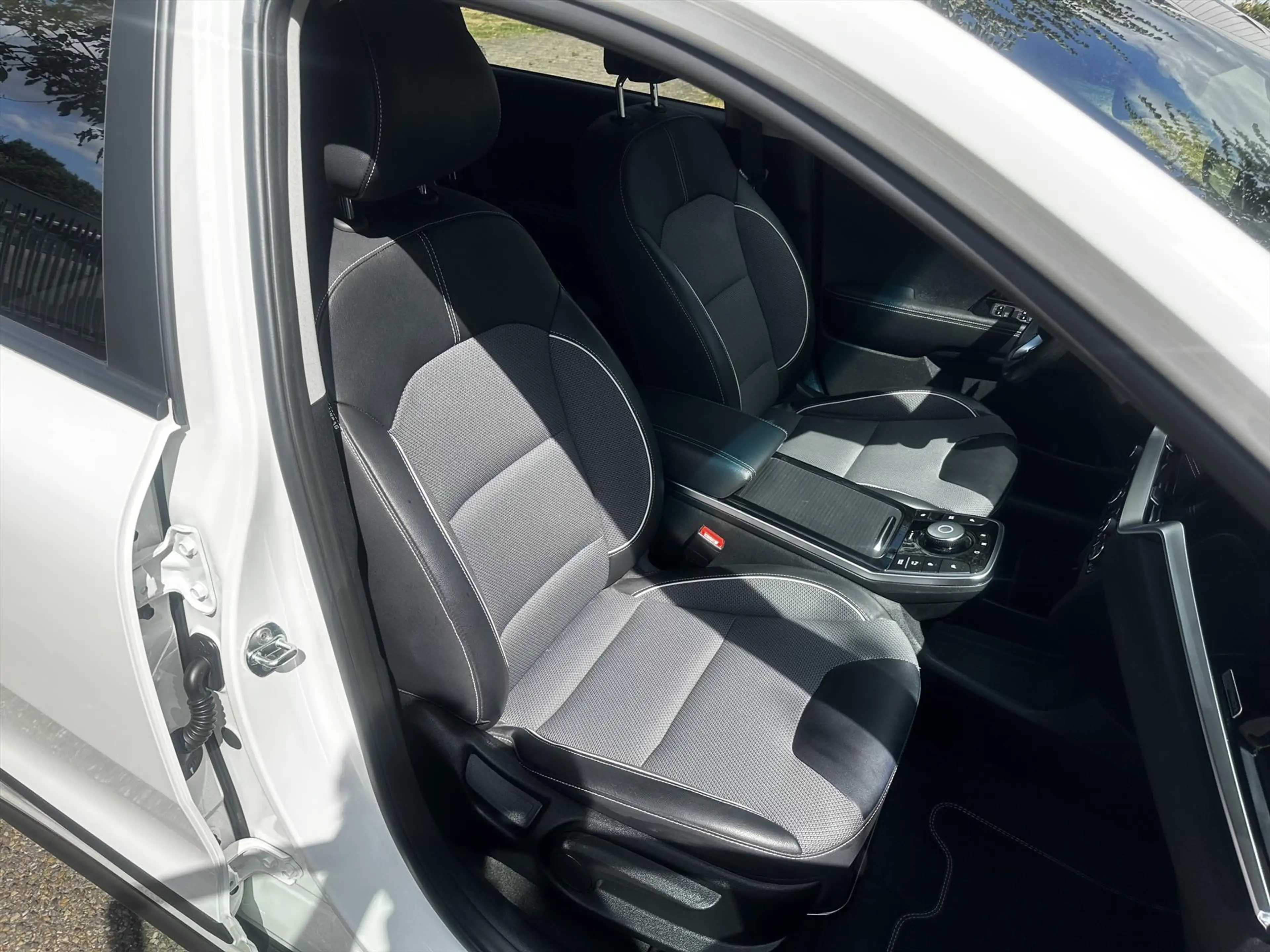 Kia e-Niro 64kWh 204pk Aut Edition ( SOH 99% ) Apple Carplay — photo 22
