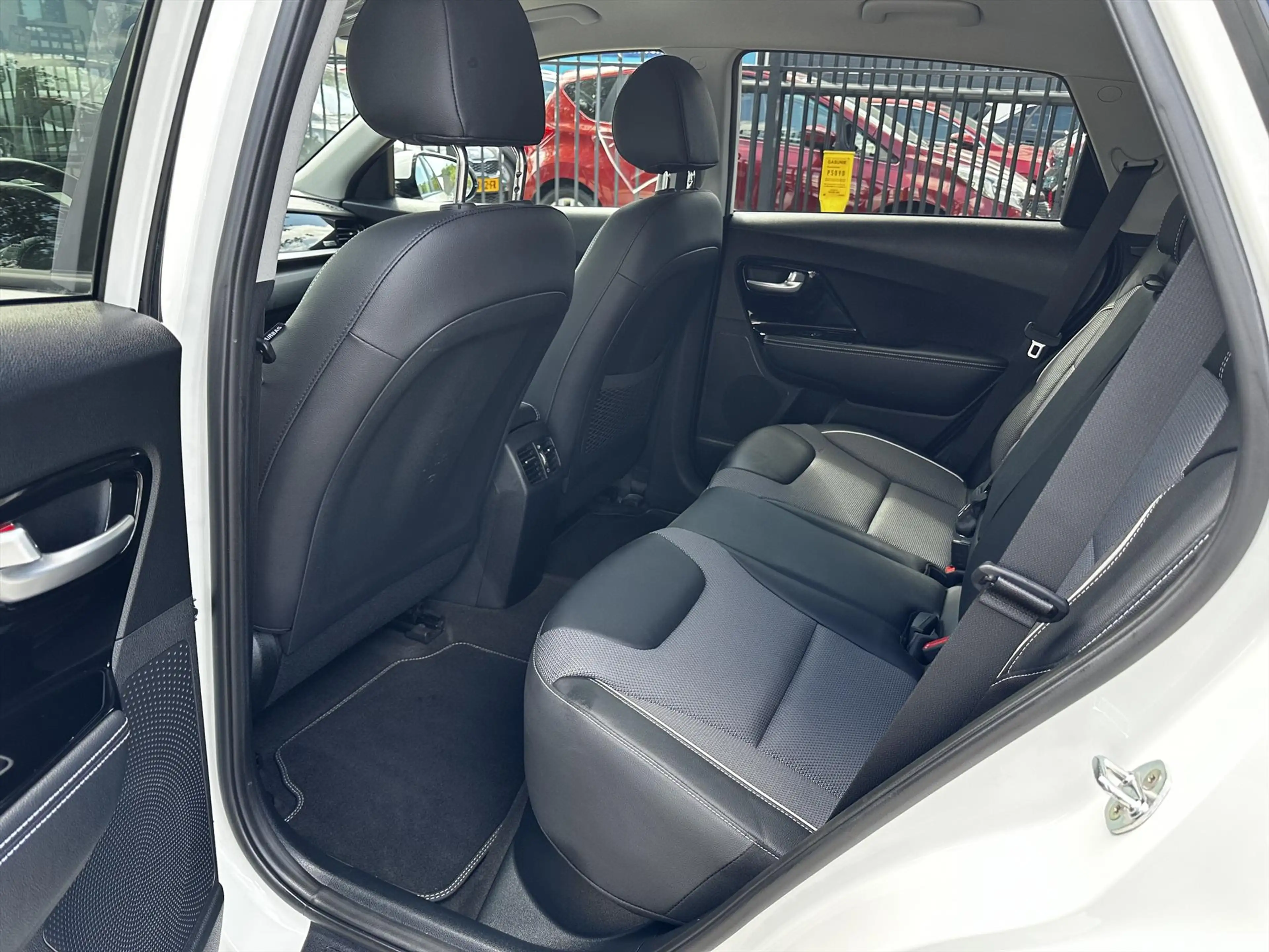 Kia e-Niro 64kWh 204pk Aut Edition ( SOH 99% ) Apple Carplay — photo 29