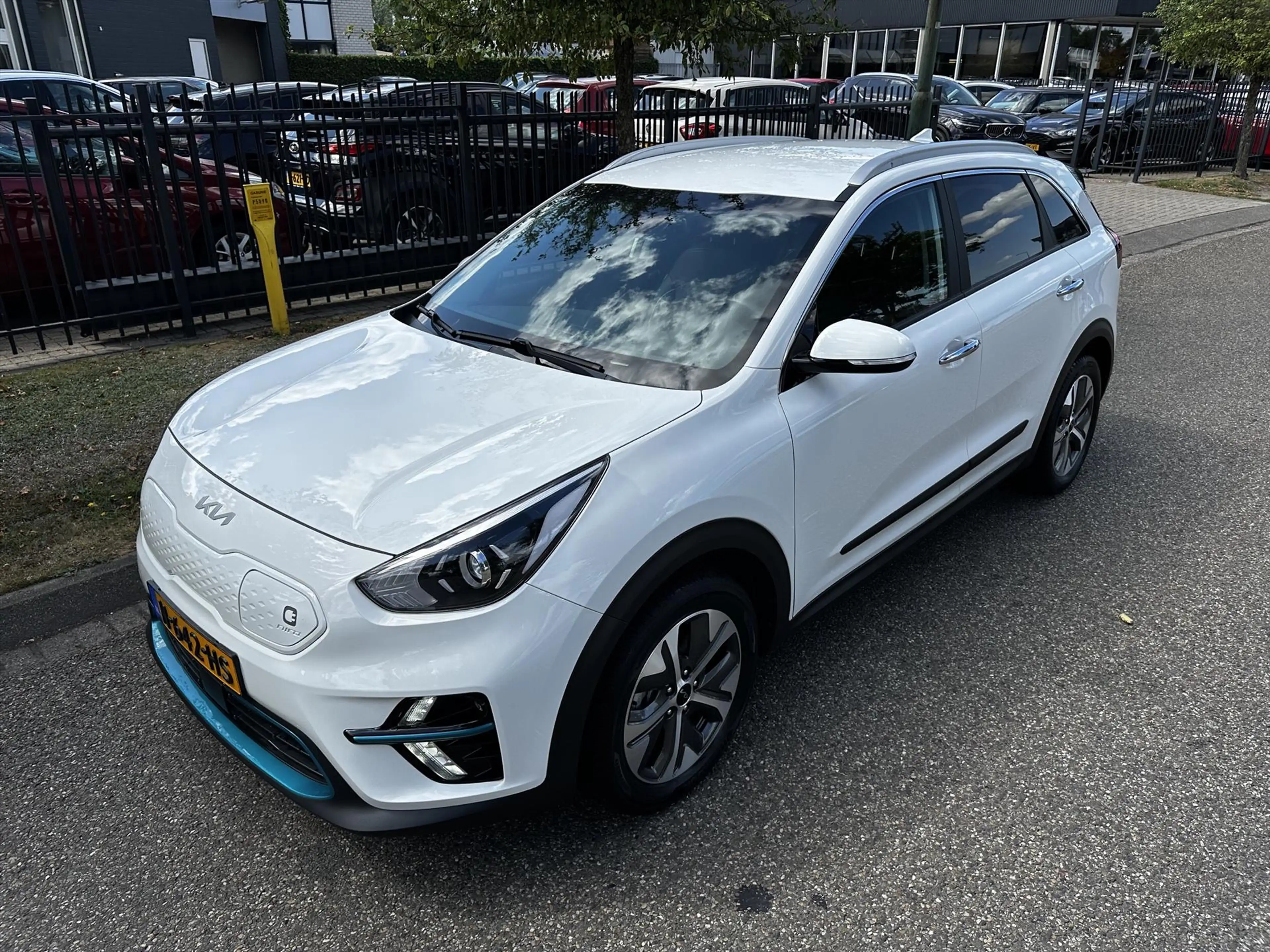 Kia e-Niro 64kWh 204pk Aut Edition ( SOH 99% ) Apple Carplay — photo 3