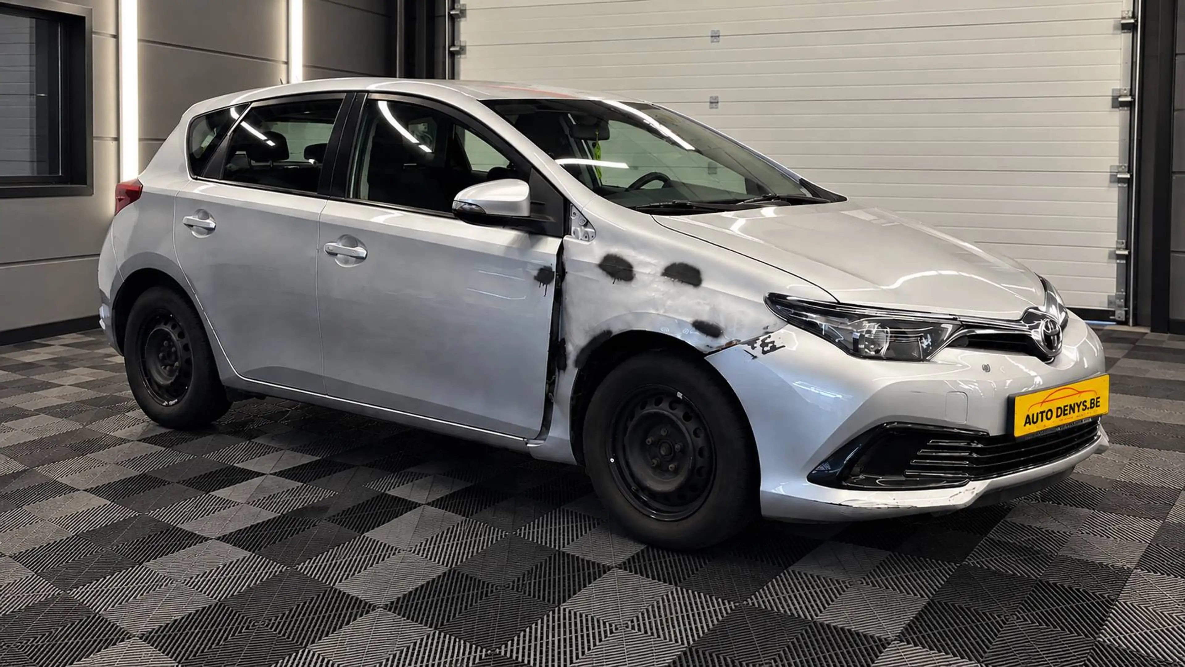 Toyota Auris 1.33i VVT-i bj. 11/2015 78000km Euro 6 — photo 3
