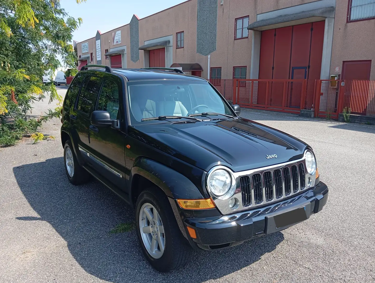 Jeep Cherokee 2.7CRD 150 CAVALLI AUTOMATICO CON GANCIO TRAINO Gri - 1