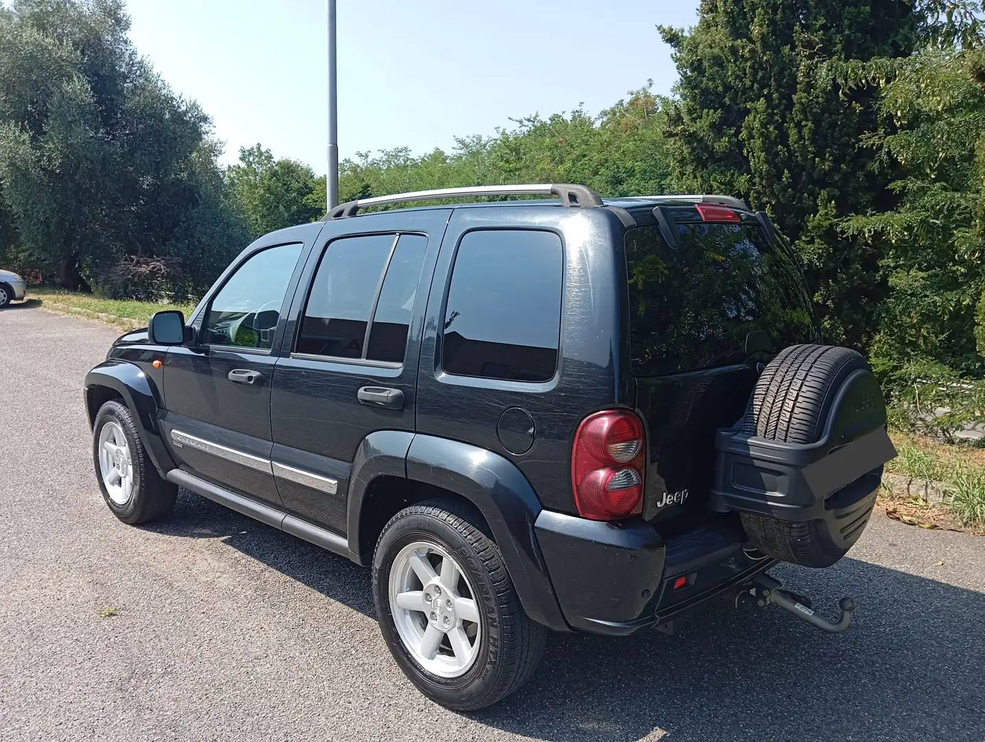 Jeep Cherokee 2.7CRD 150 CAVALLI AUTOMATICO CON GANCIO TRAINO Gri - 2