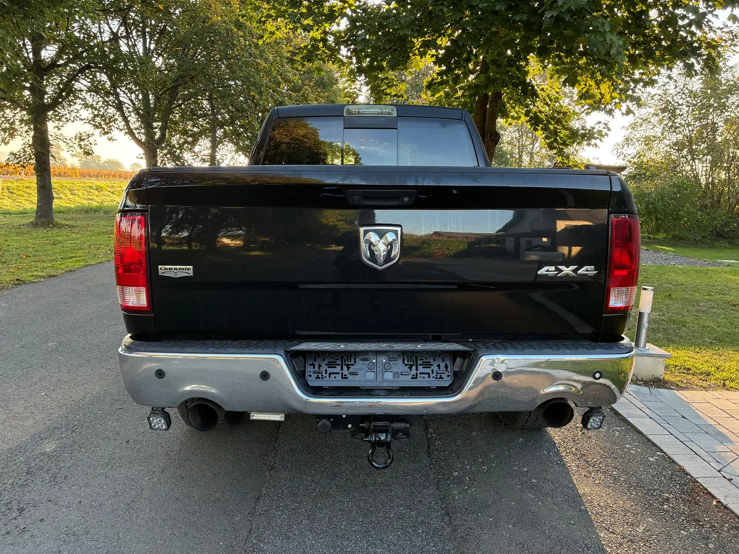 Dodge RAM LARAMIE Schwarz - 2