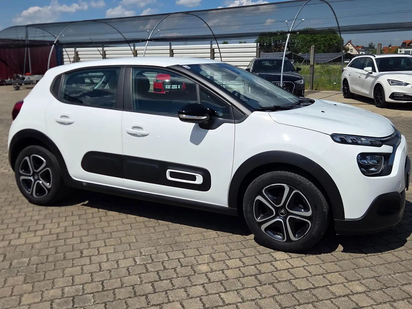 Citroen C3 */NAV/TEMP/PDC/KLMA/LED/CARPLAY/FREISPR/1.BESITZ/* Weiß - 2
