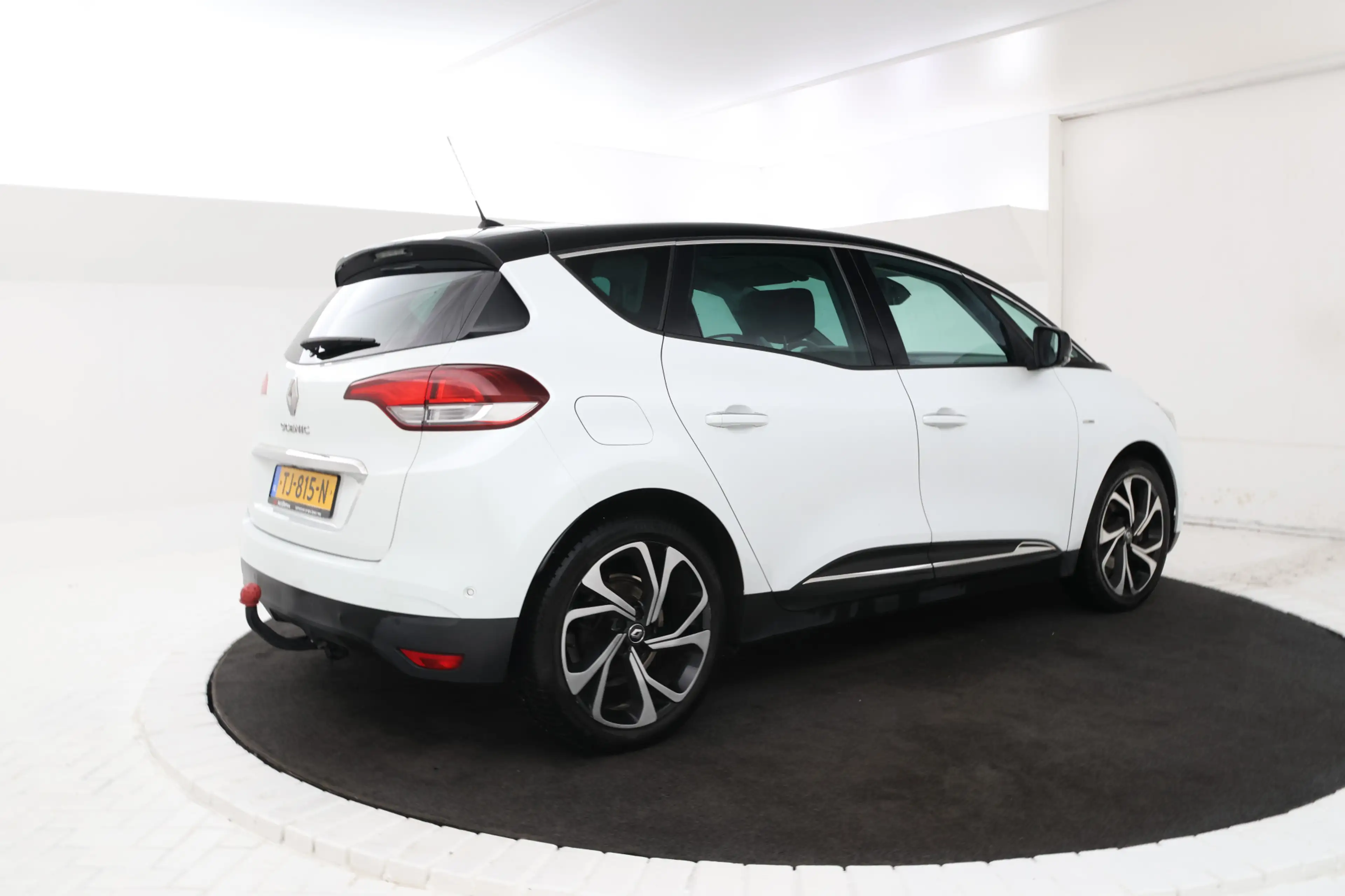 Renault Scenic 1.2 TCe Bose Volleder, Bose, Navigatie — photo 2