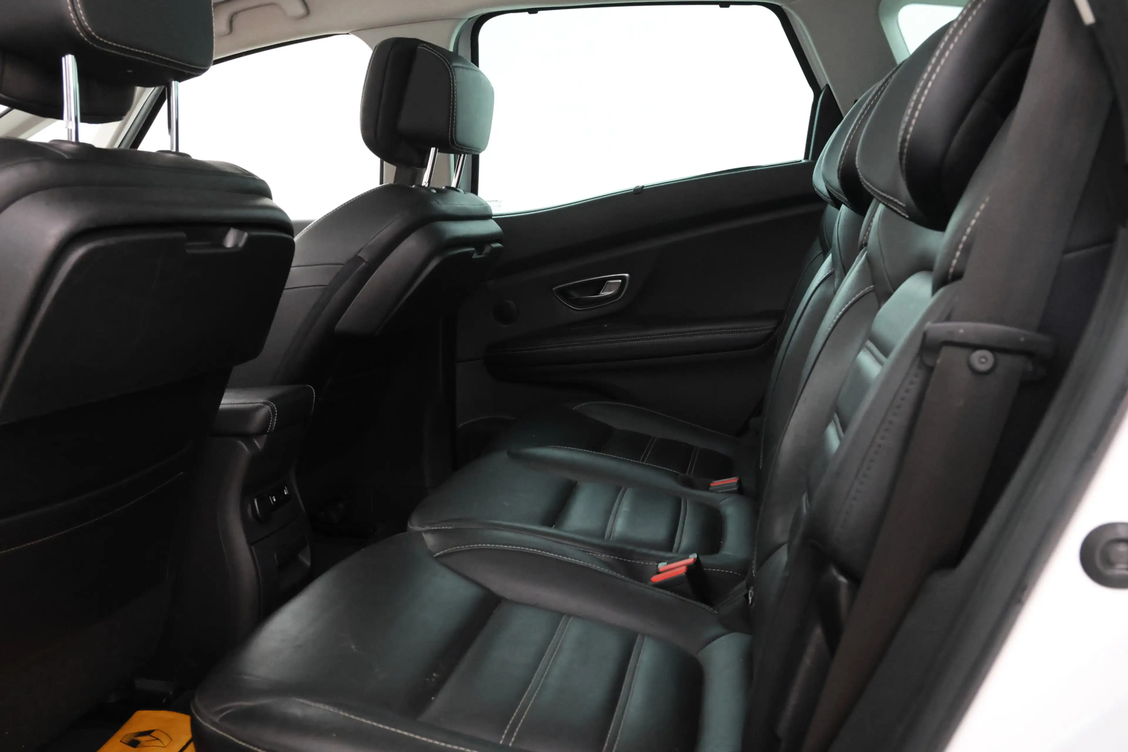 Renault Scenic 1.2 TCe Bose Volleder, Bose, Navigatie — photo 31