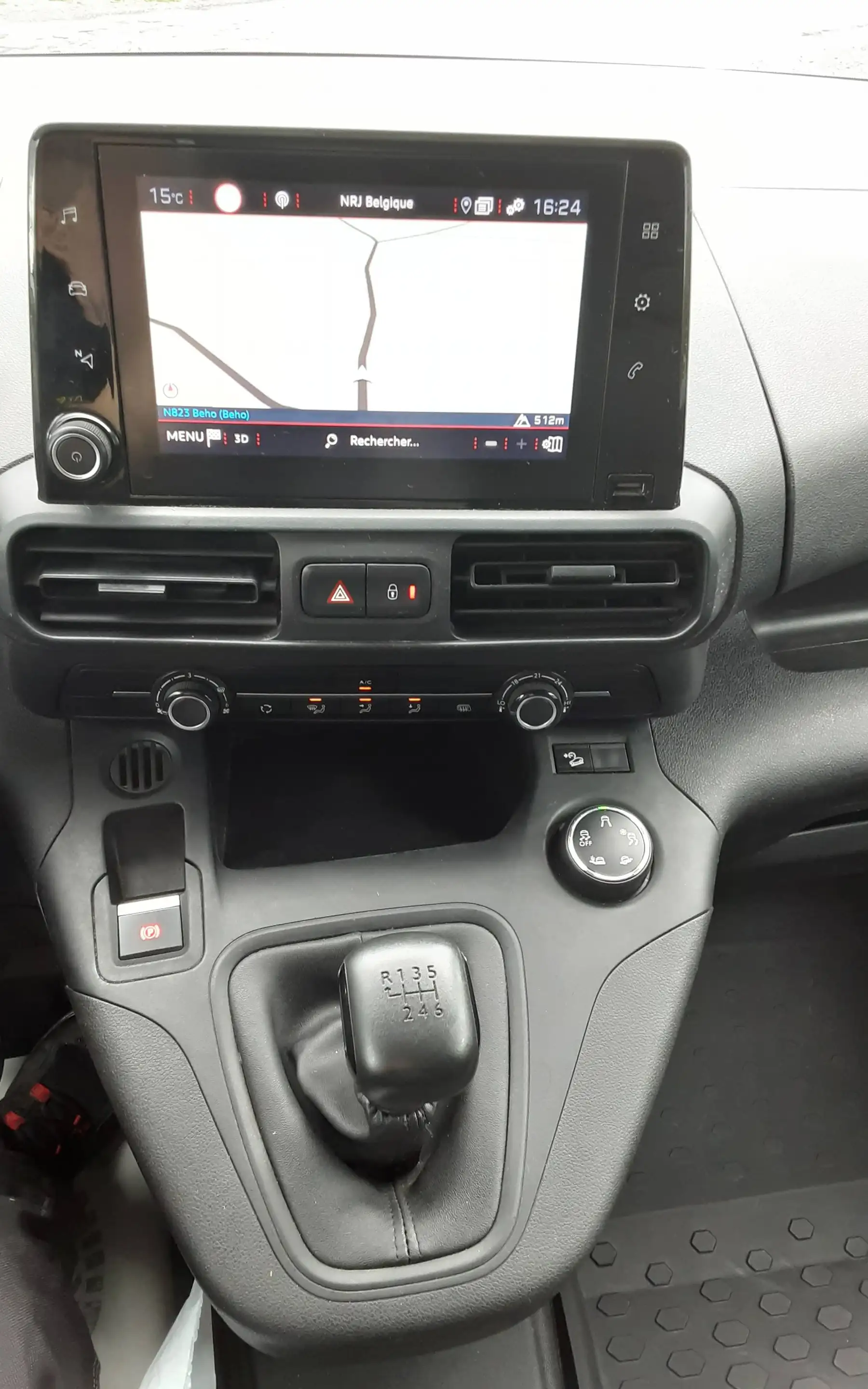 Peugeot Partner utilitaire — photo 10