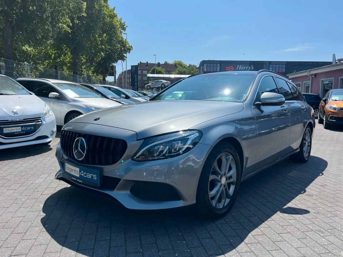 Mercedes-Benz C 250 Avantgarde°Garantie°Xenon°PDC°SHZ°AHK°LED° Silber - 1