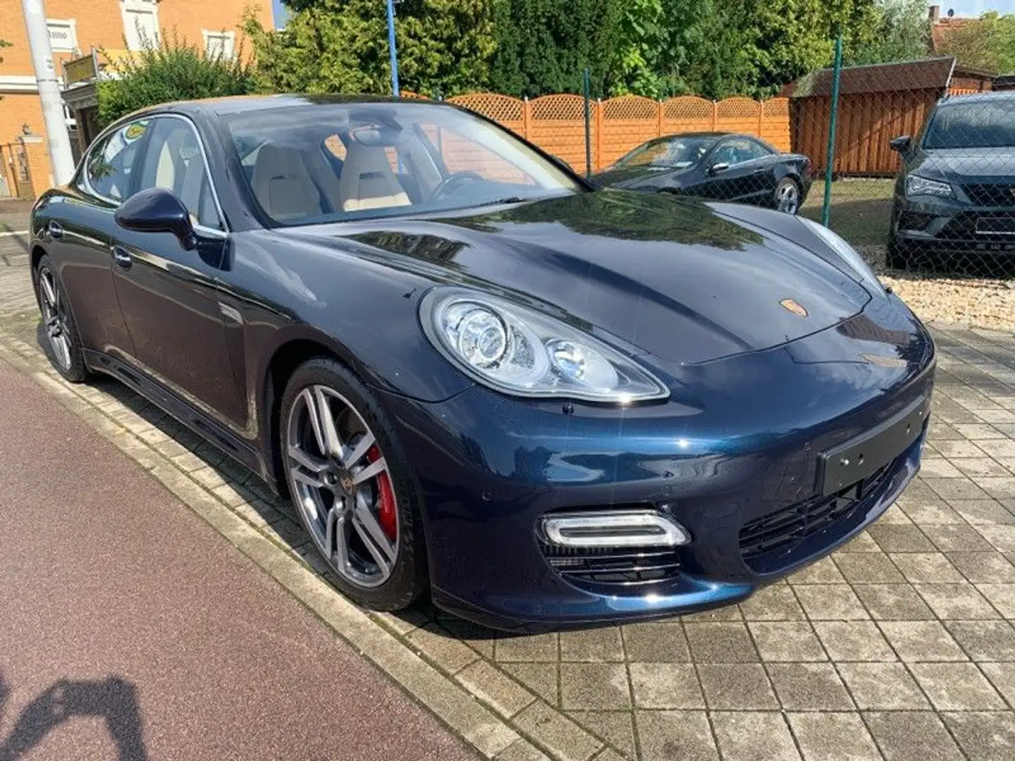 Porsche Panamera Turbo, 1.Hand, erst 51224km, Scheckheft Синій - 1