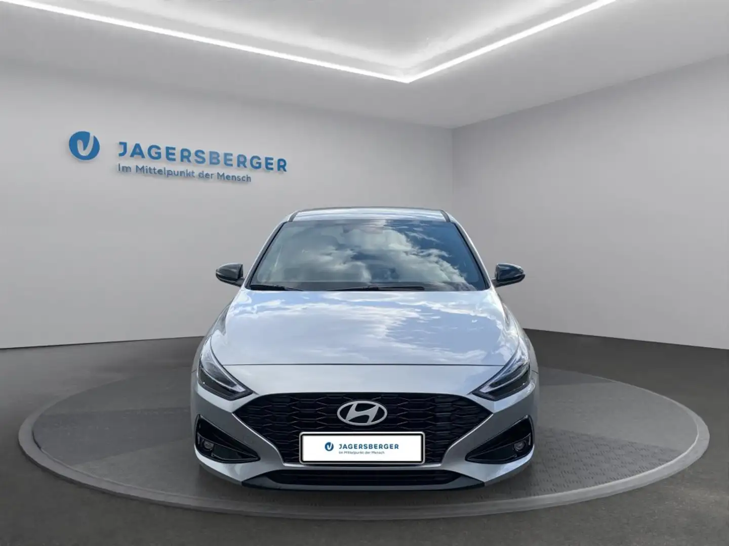 Hyundai i30 1,0 TGDI Go! Plus Silber - 2