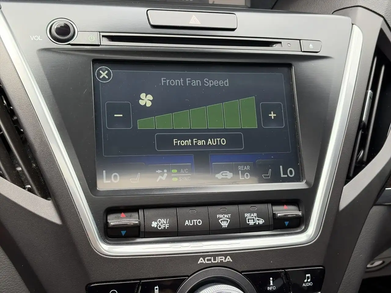 Acura MDX снимка Acura MDX