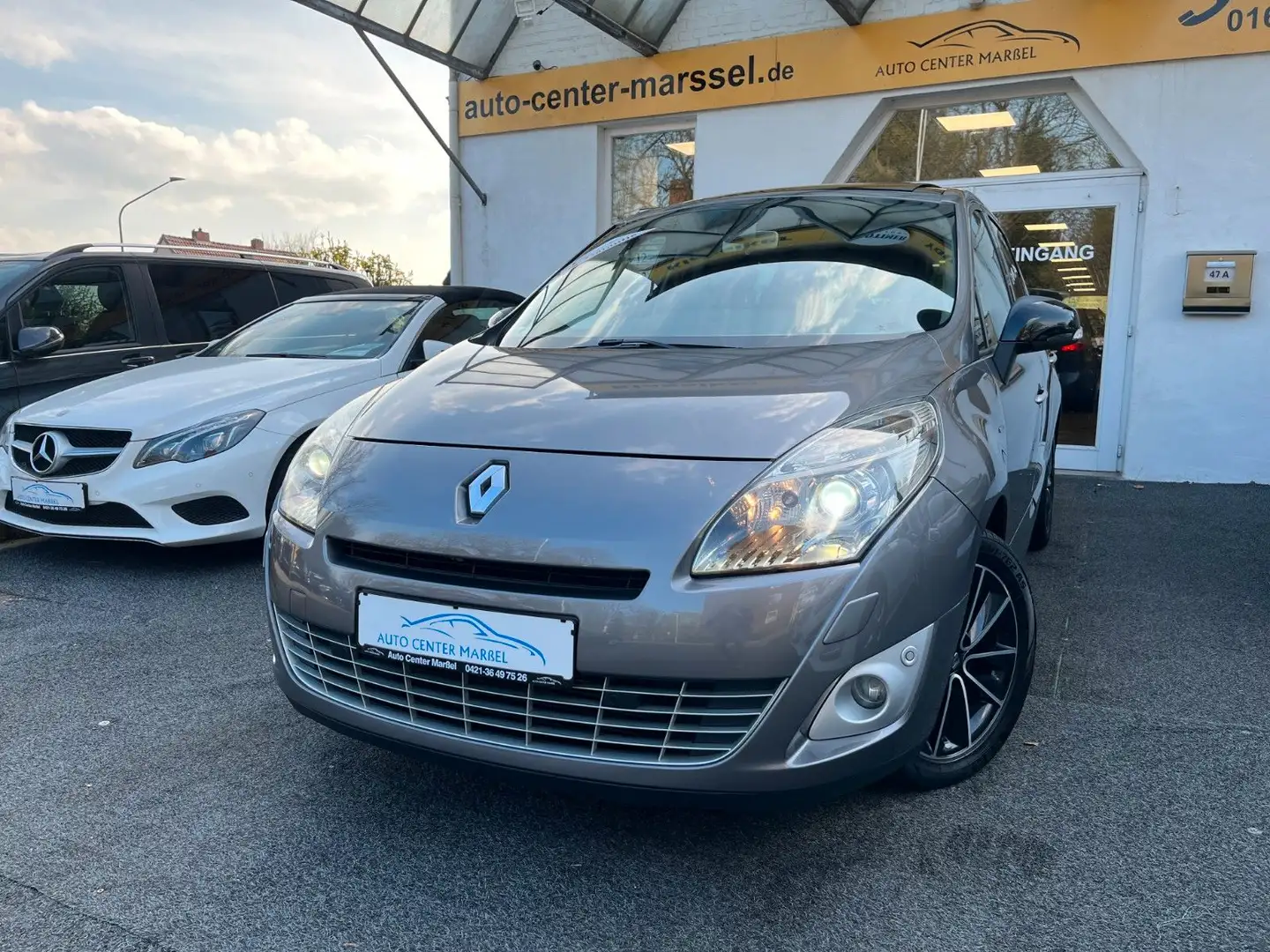 Renault Scenic BOSE/PANORAMA/NAVI/XENON Grau - 1