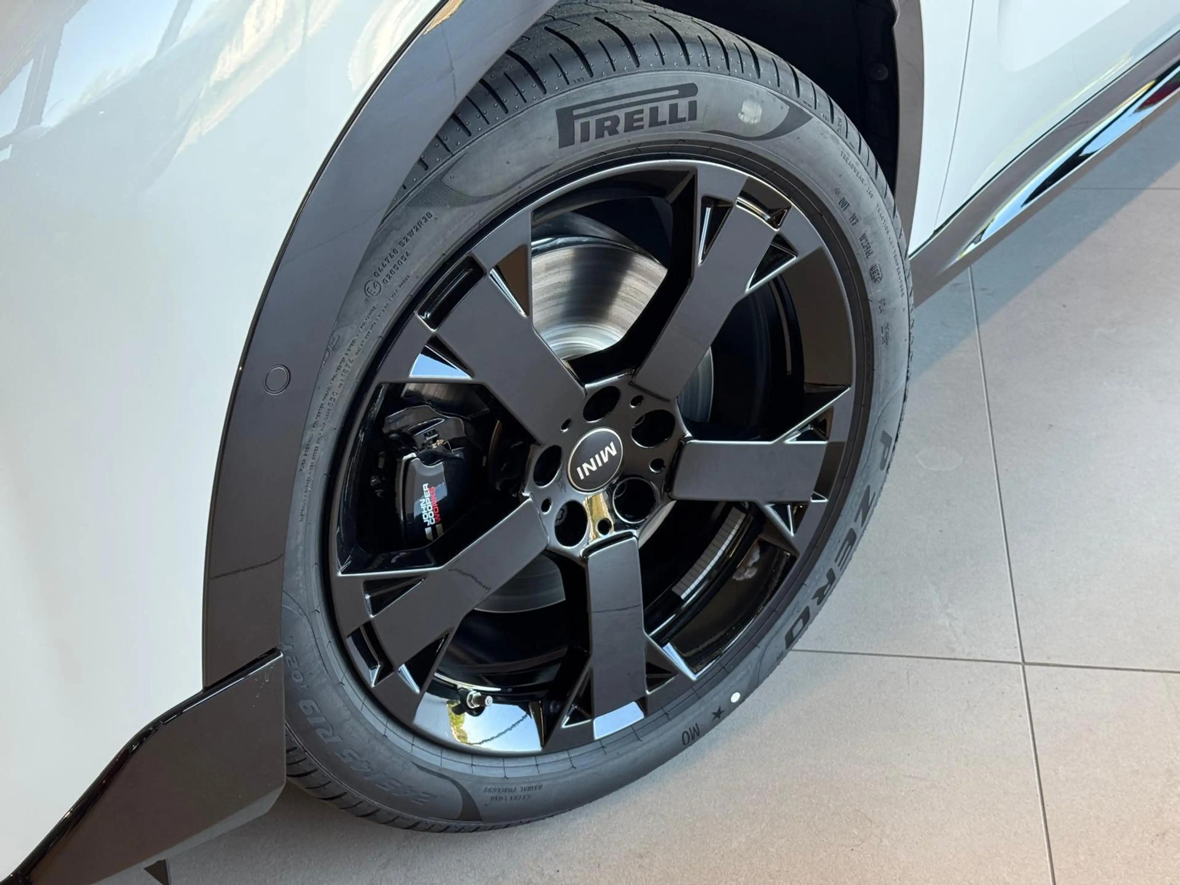 MINI John Cooper Works Countryman Mini 1.5 C JCW-Trim | Pakket M | Trekhaak | Panora — photo 4