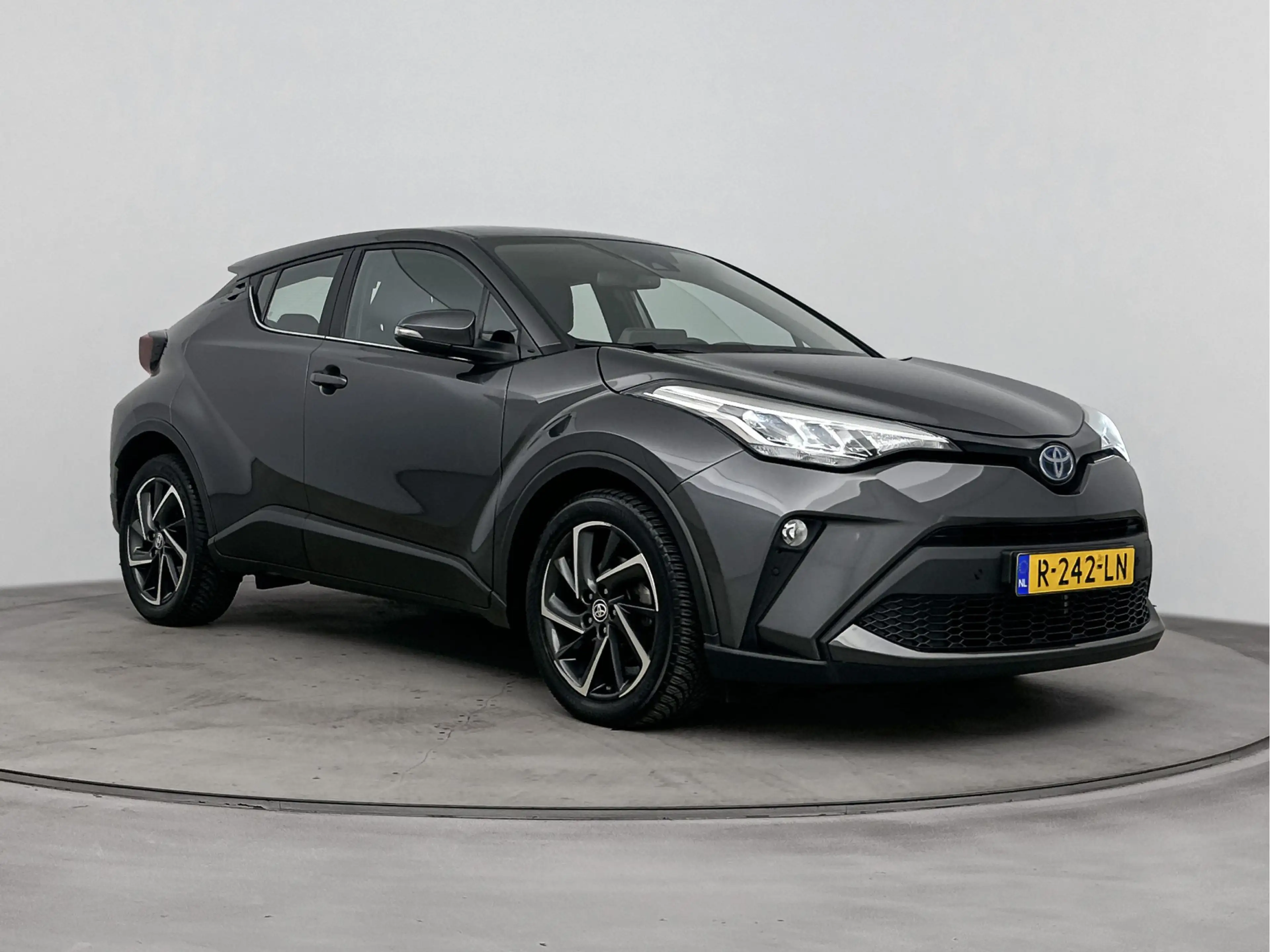 Toyota C-HR 1.8 Hybrid Dynamic Navi | Apple Carplay/Android Au — photo 12