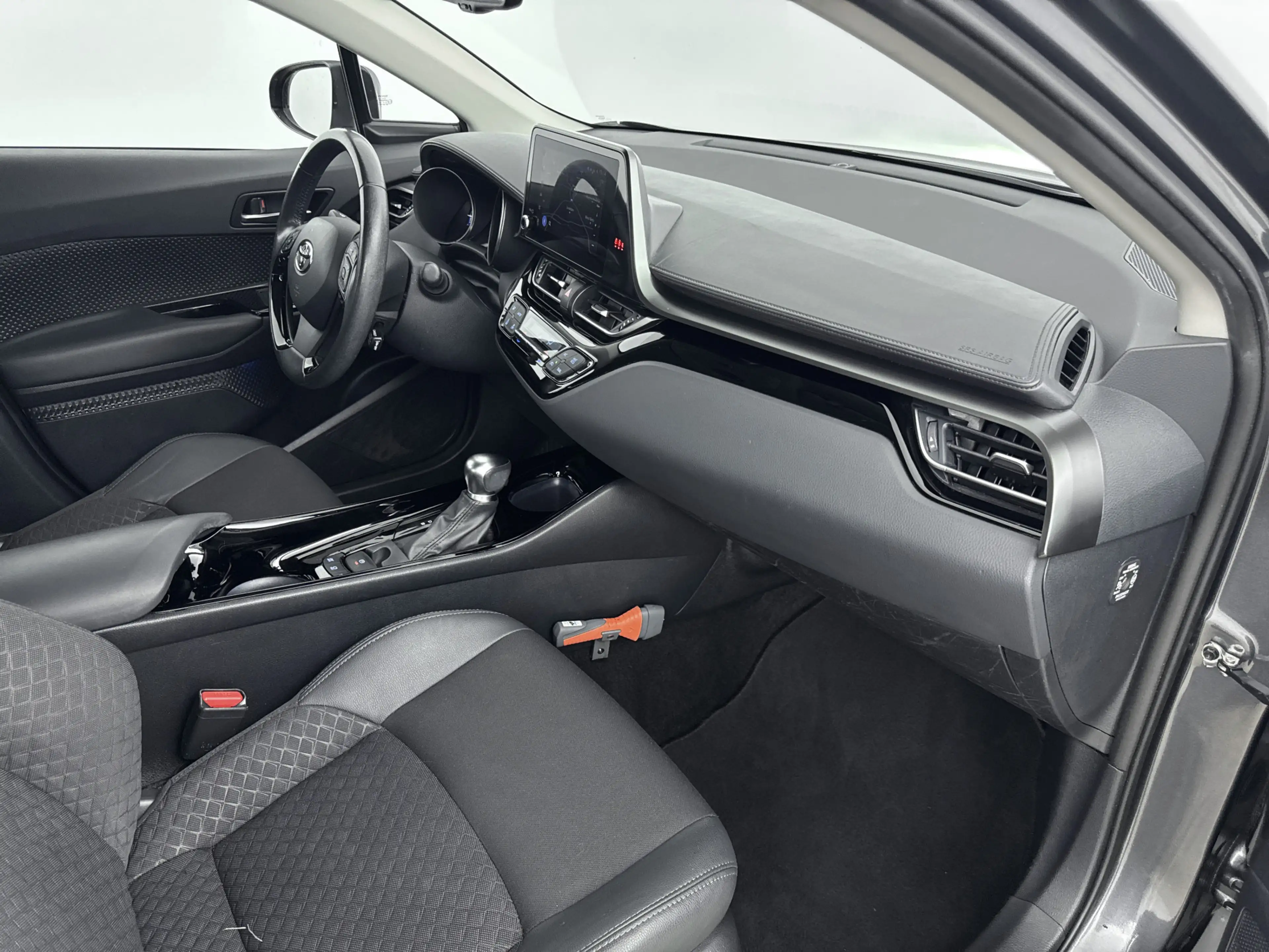 Toyota C-HR 1.8 Hybrid Dynamic Navi | Apple Carplay/Android Au — photo 6