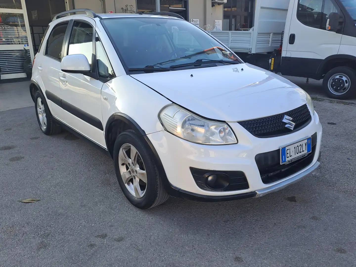 Suzuki SX4 SX4 1.6 vvt 16v GPL 2024 4X4 Weiß - 1