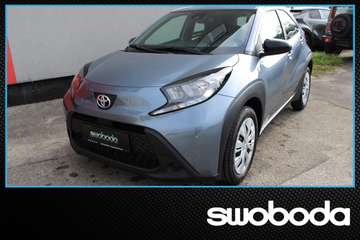 AYGO X 1,0 l Play