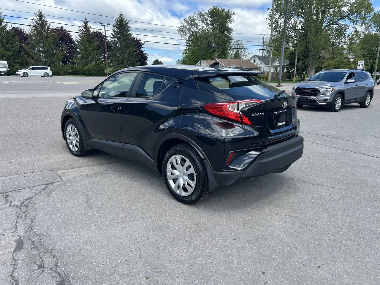 Toyota C-HR снимка Toyota C-HR
