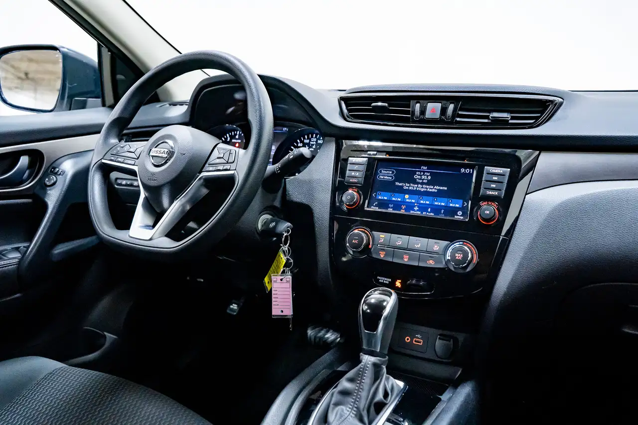 Nissan Qashqai снимка Nissan Qashqai