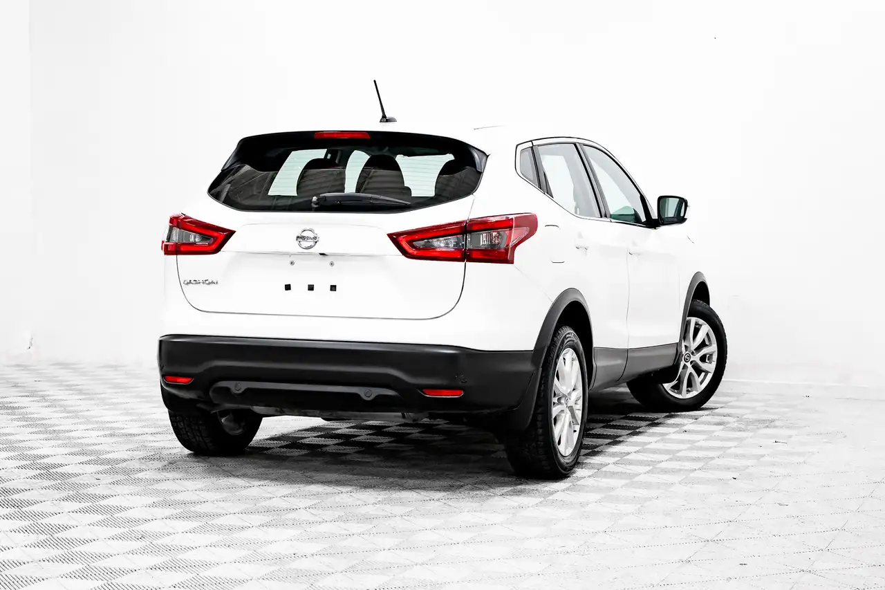 Nissan Qashqai снимка Nissan Qashqai